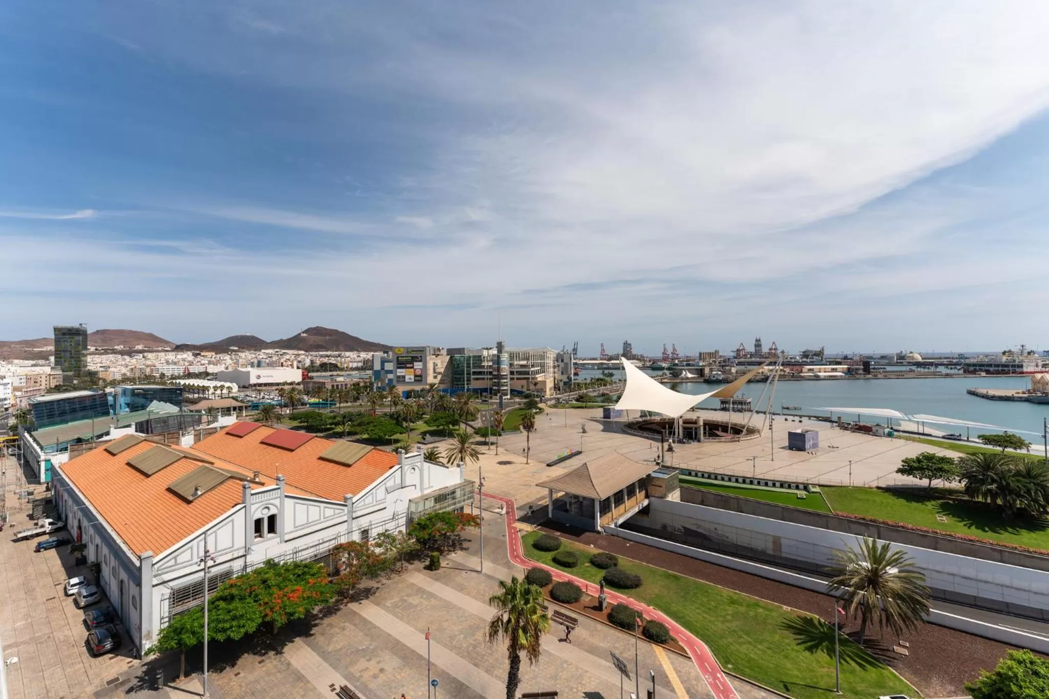 City view in Hotel LIVVO Lumm