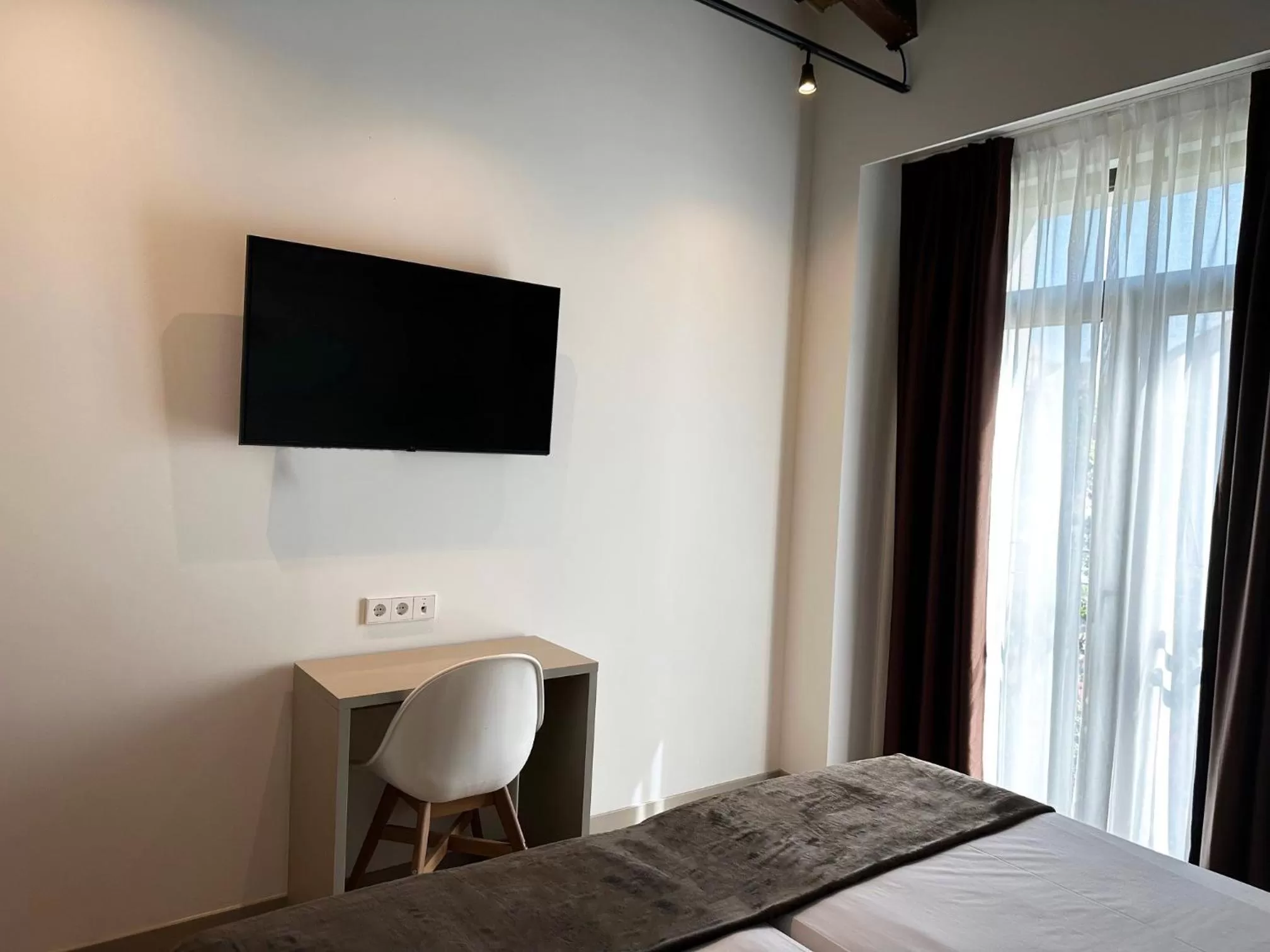 TV/Entertainment Center in Hotel BESTPRICE Valencia