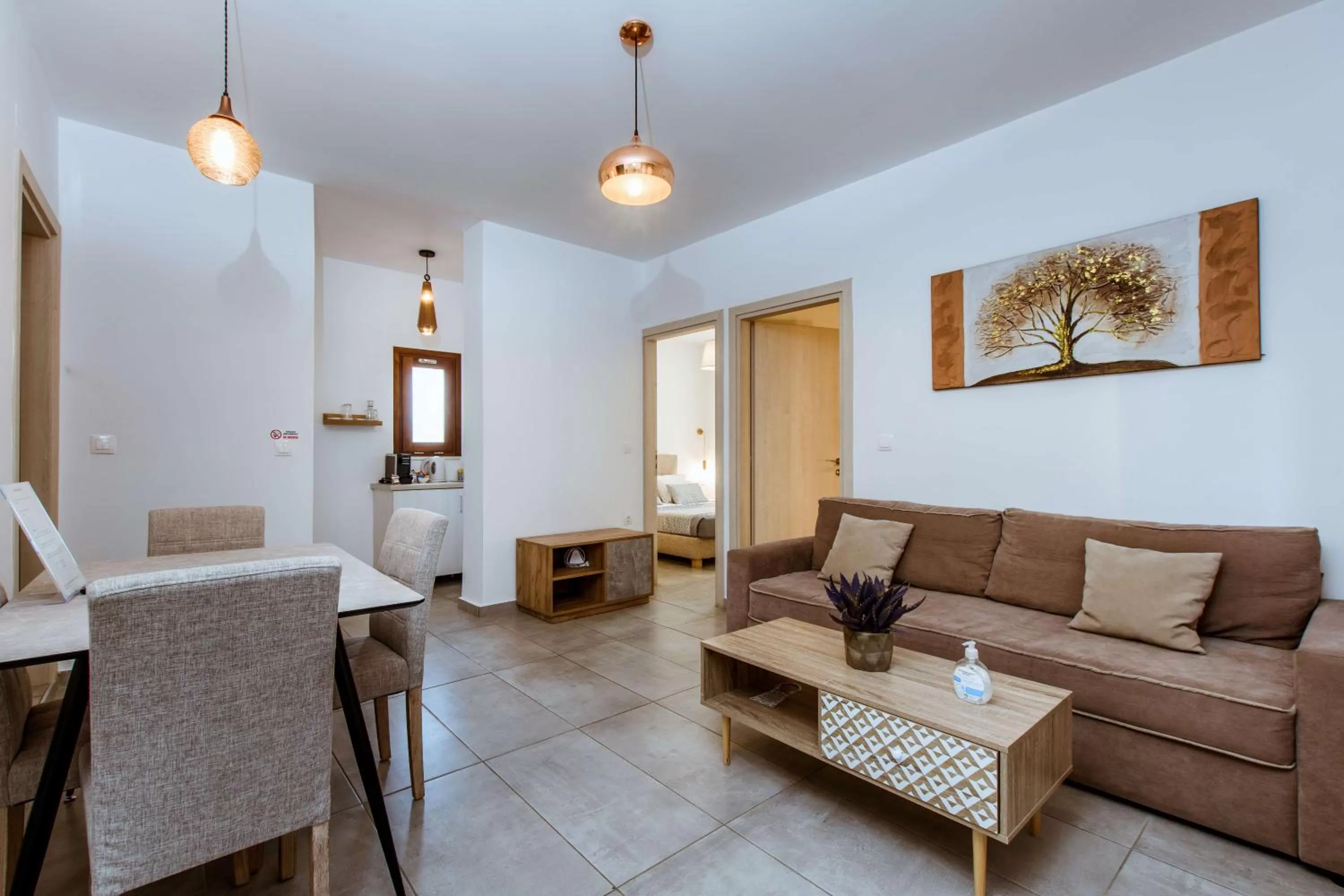 Living room in Deluxe Hotel