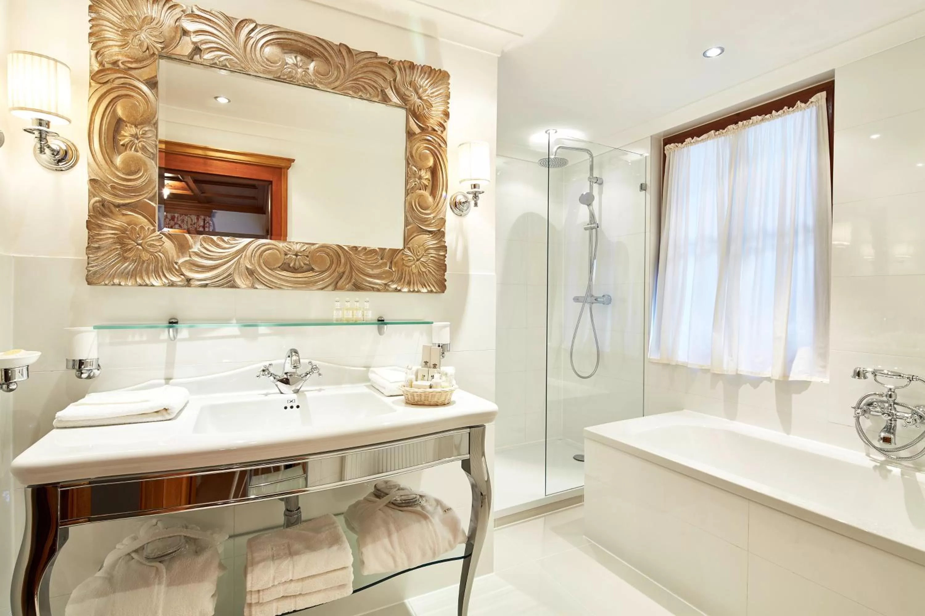 Bathroom in Relais & Châteaux Hotel Tennerhof