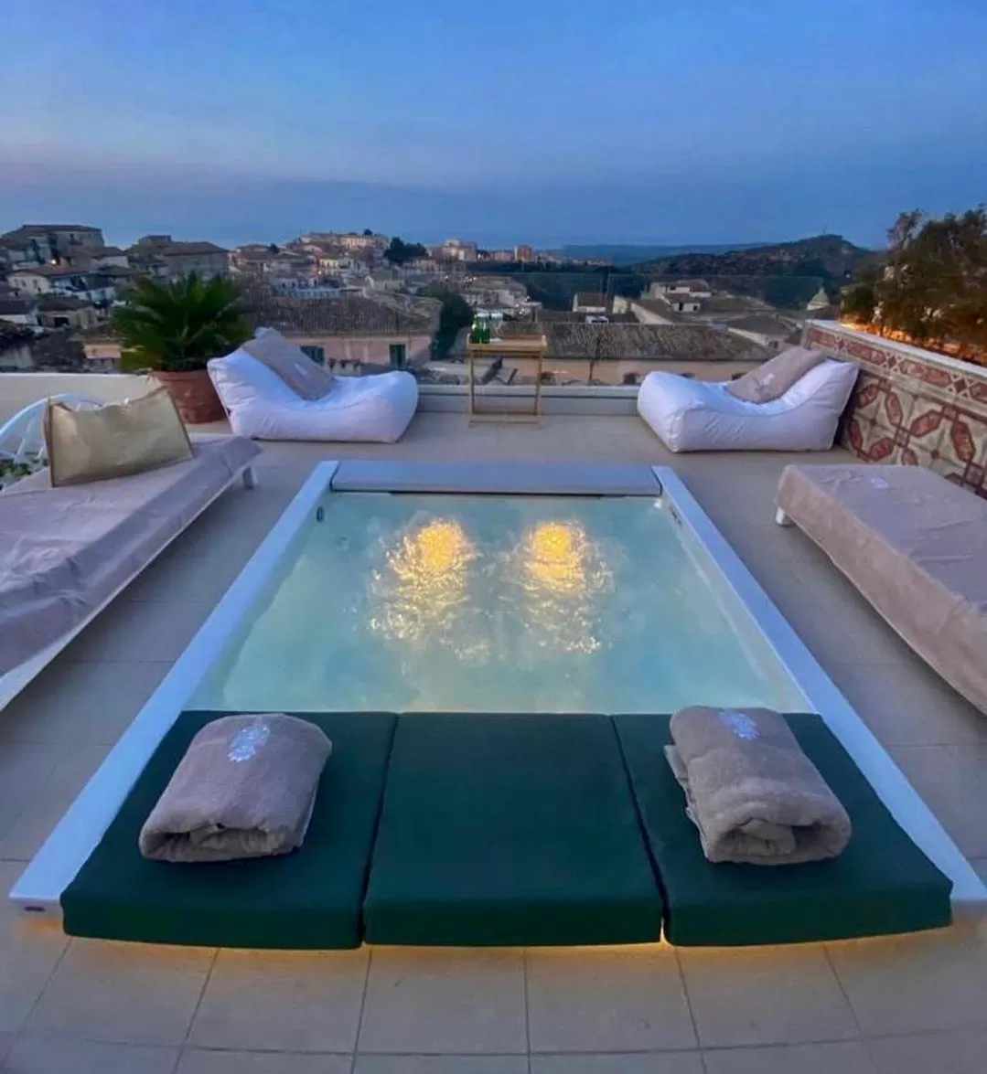 Queen Room with Spa Bath in Palazzo Cherubini - Wellness e Spa