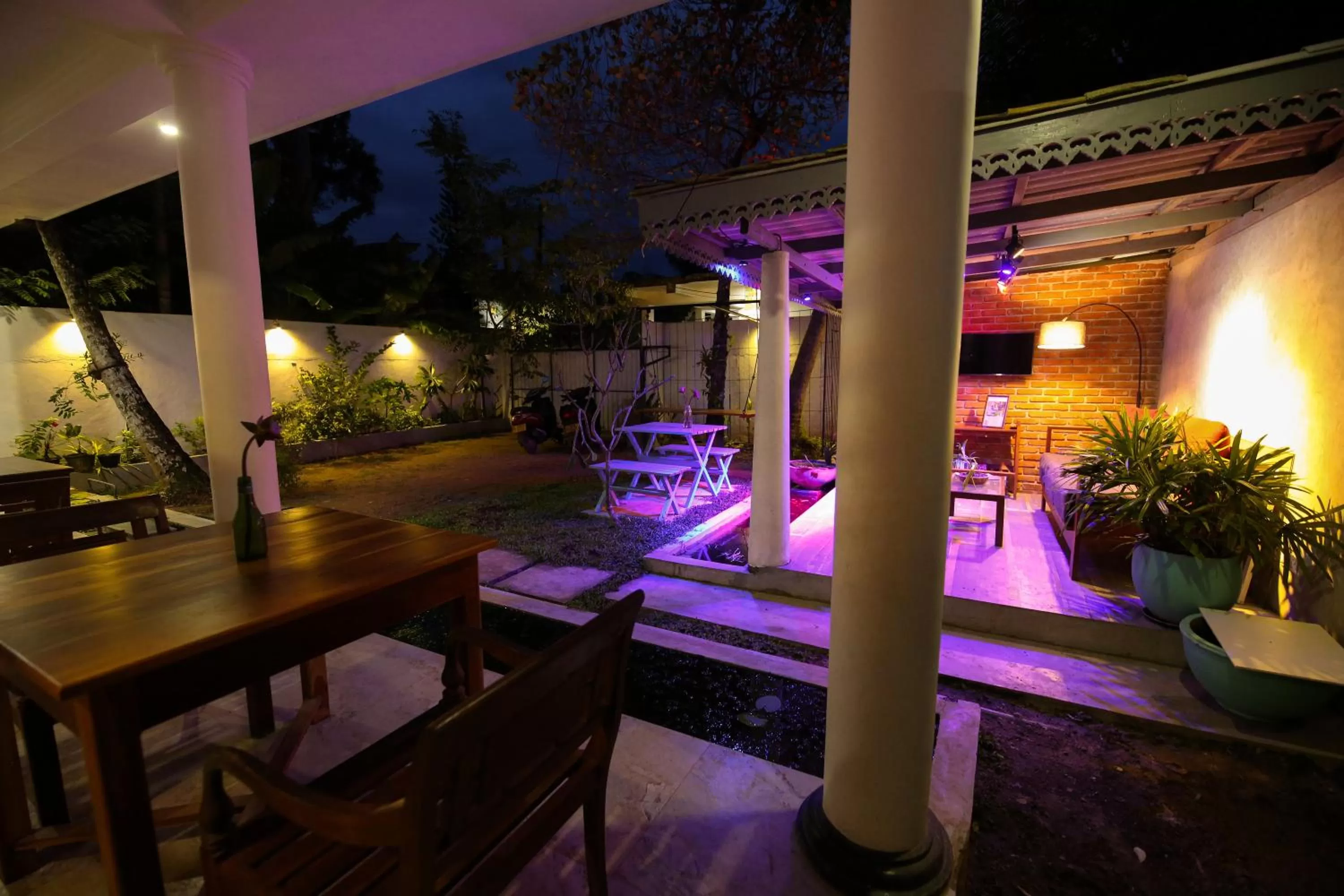 Swimming Pool in Temple Tree