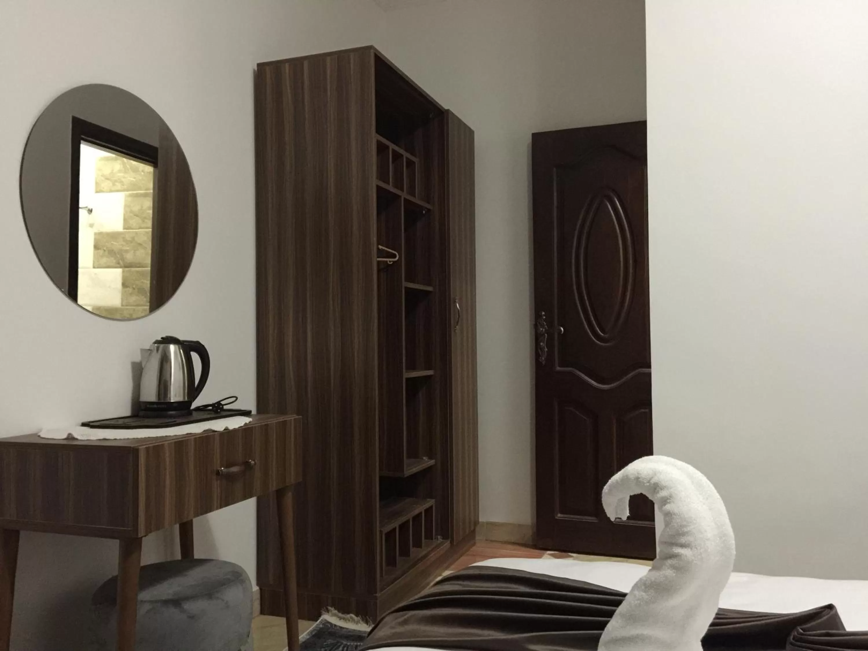 hair dresser in Eagles Pyramids View