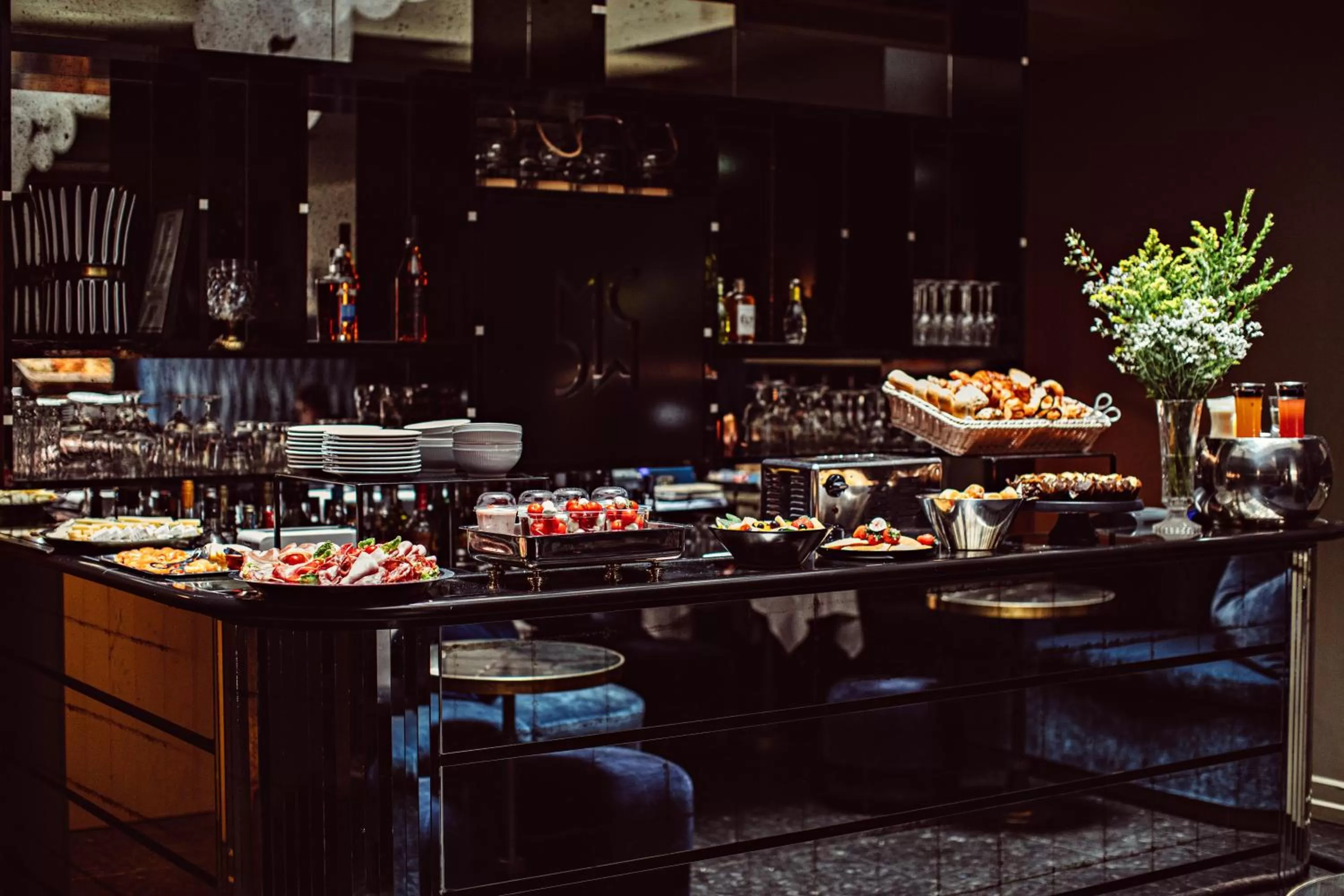 Lounge or bar in Monsieur Cadet Hotel & Spa