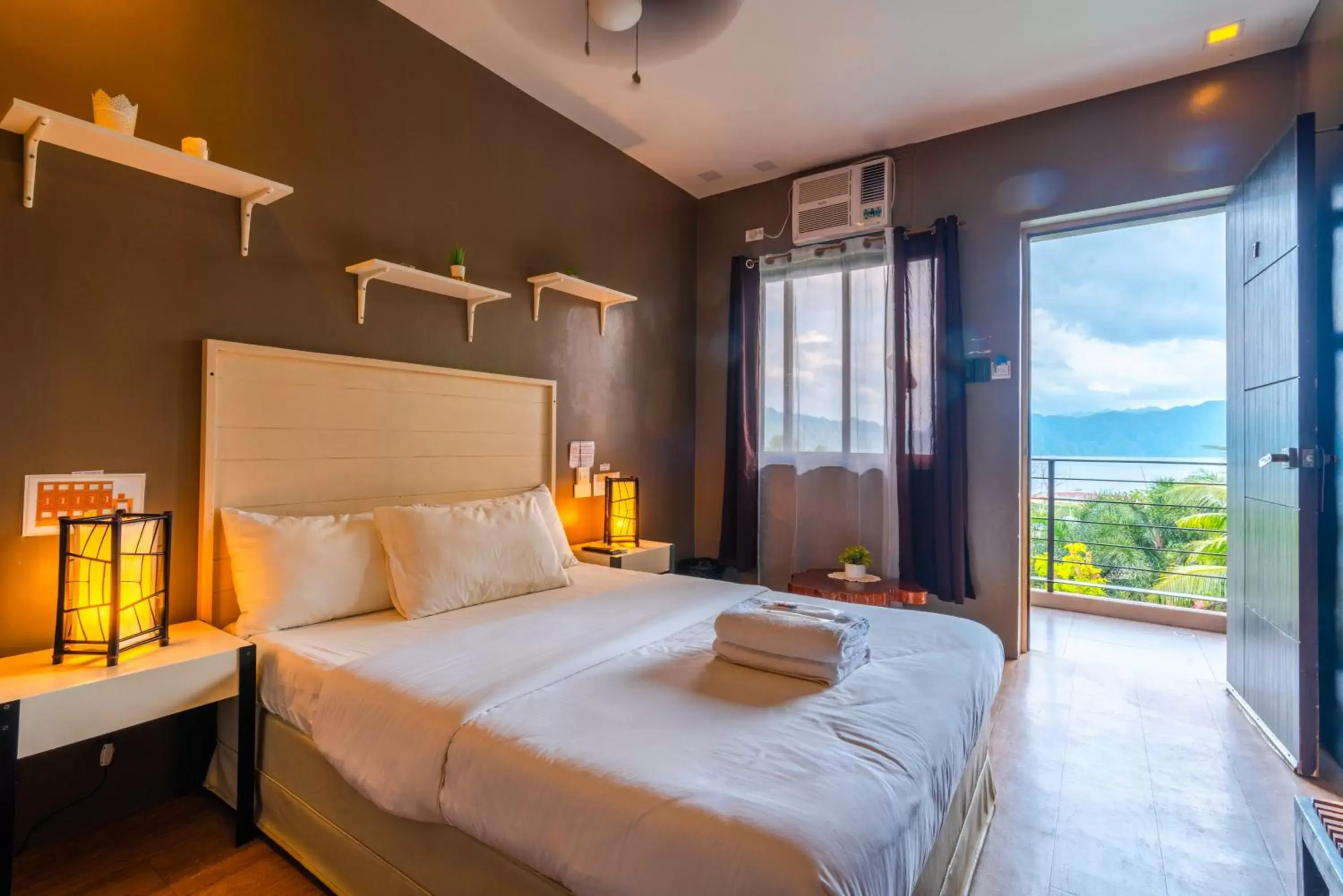 Double Room with Sea View in The Ridge Coron Double Room with Sea View in The Ridge Coron