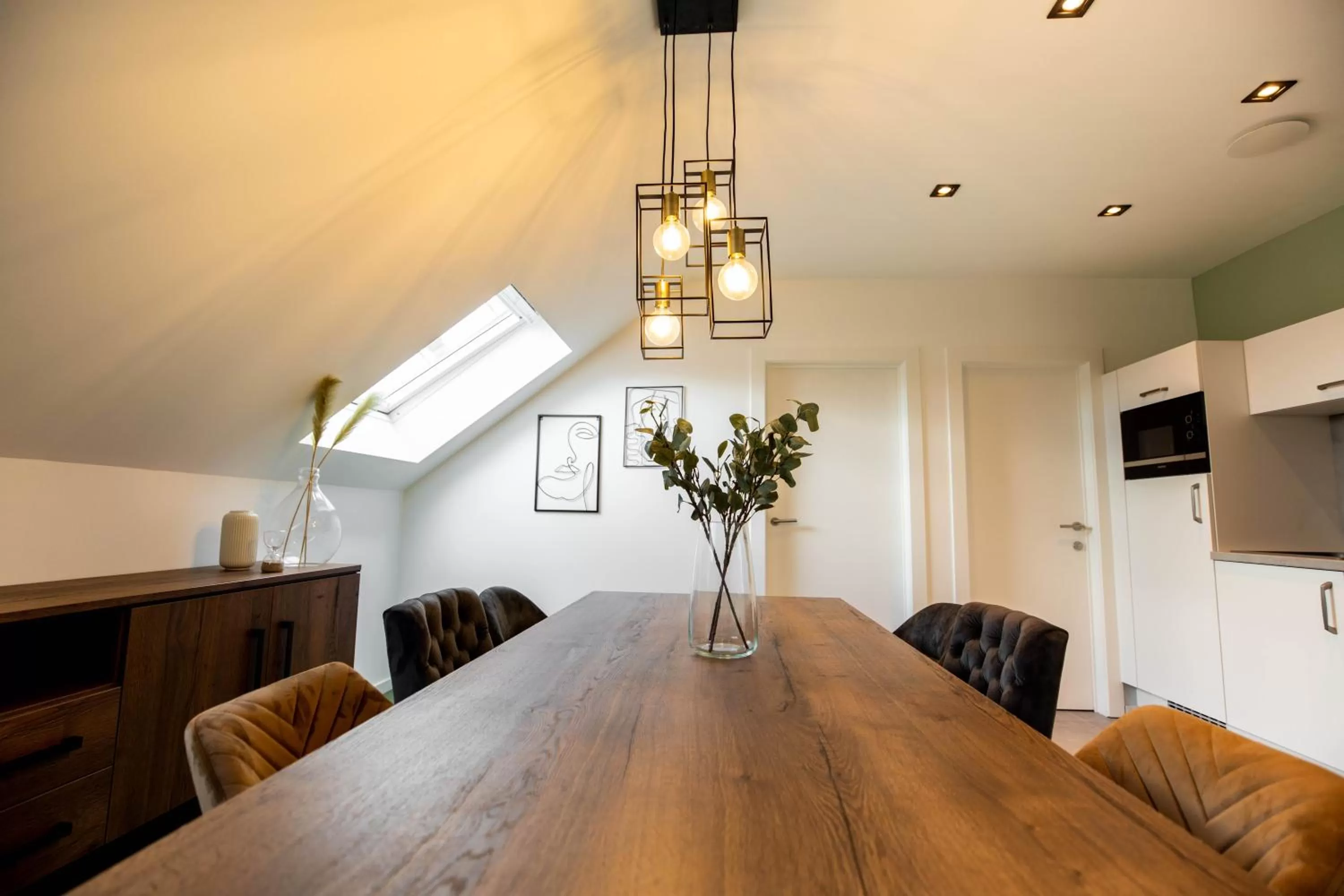 Dining area in City Housing Genk