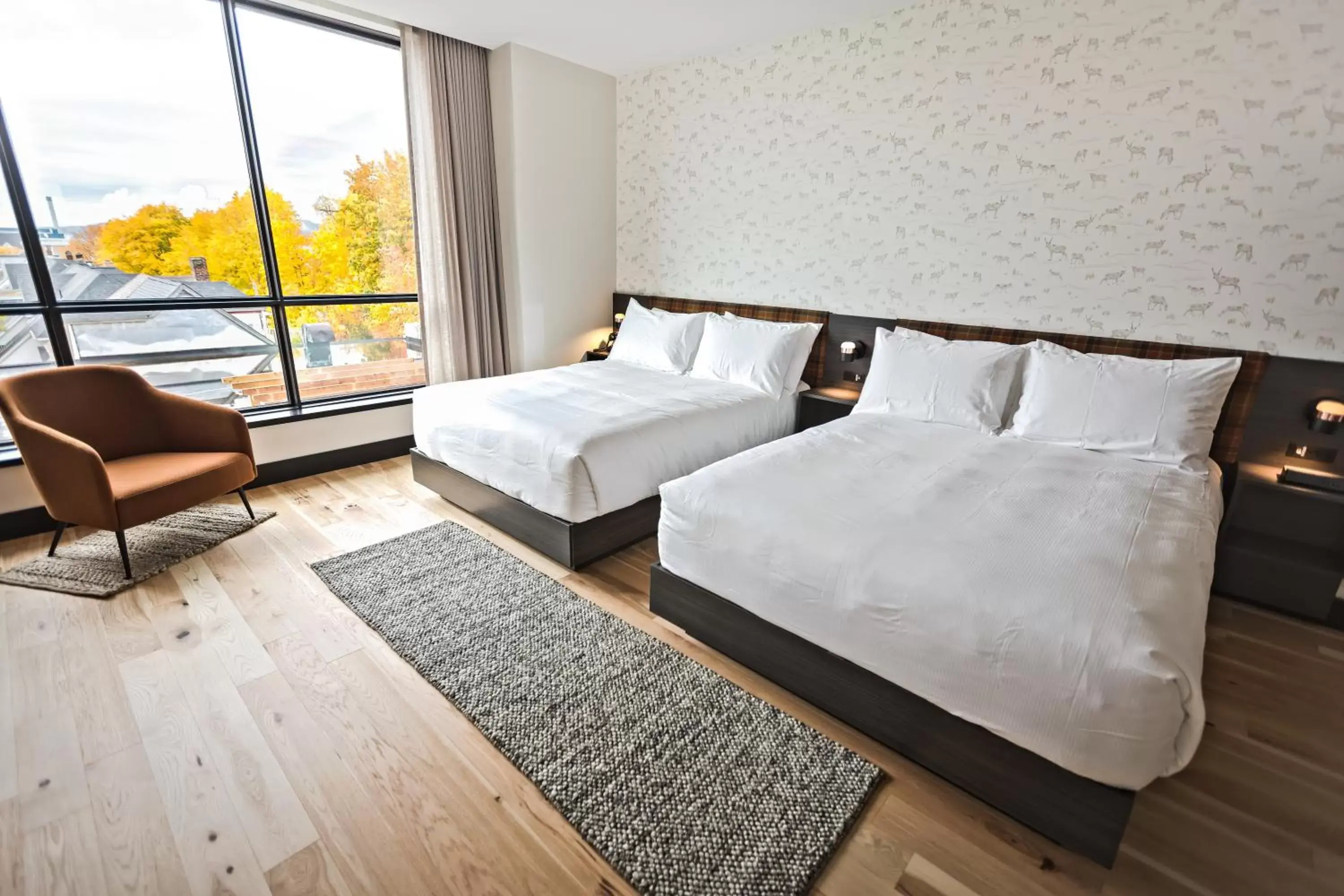 Deluxe Queen Suite in Hew & Draw Hotel Deluxe Queen Suite in Hew & Draw Hotel