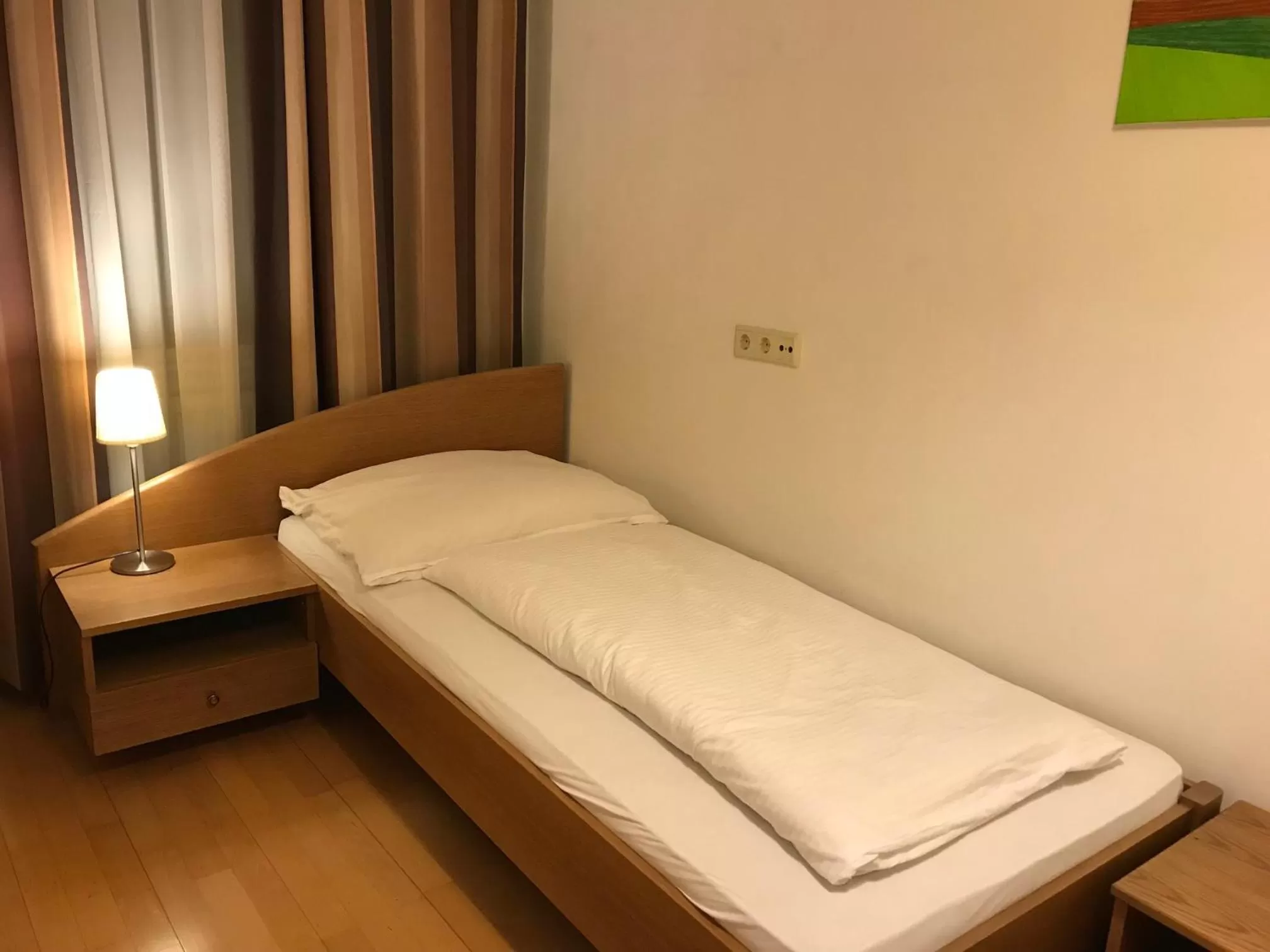 Bed in Gasthof Schwabl Wirt