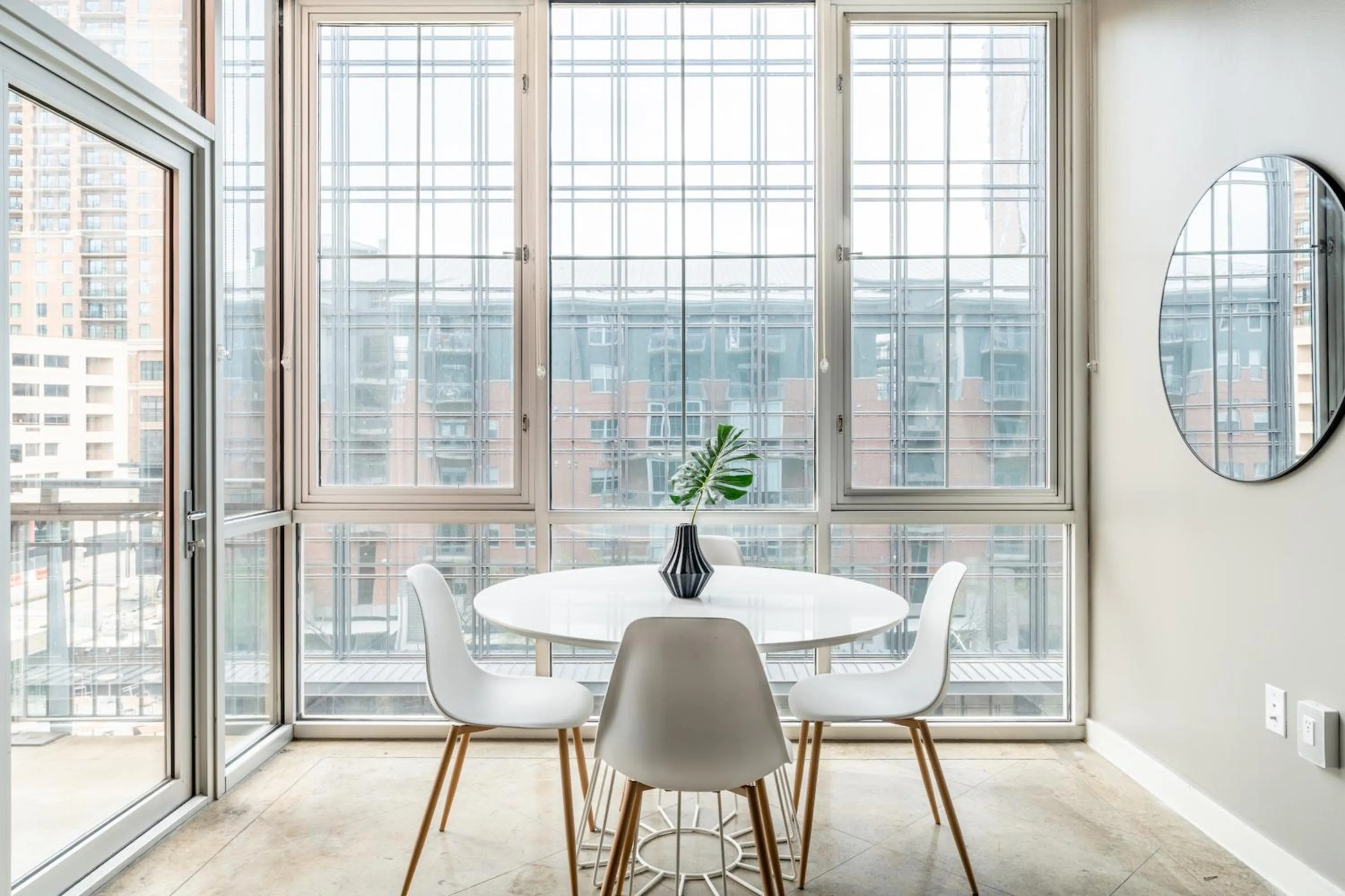 Dining Area in Kasa Downtown Austin