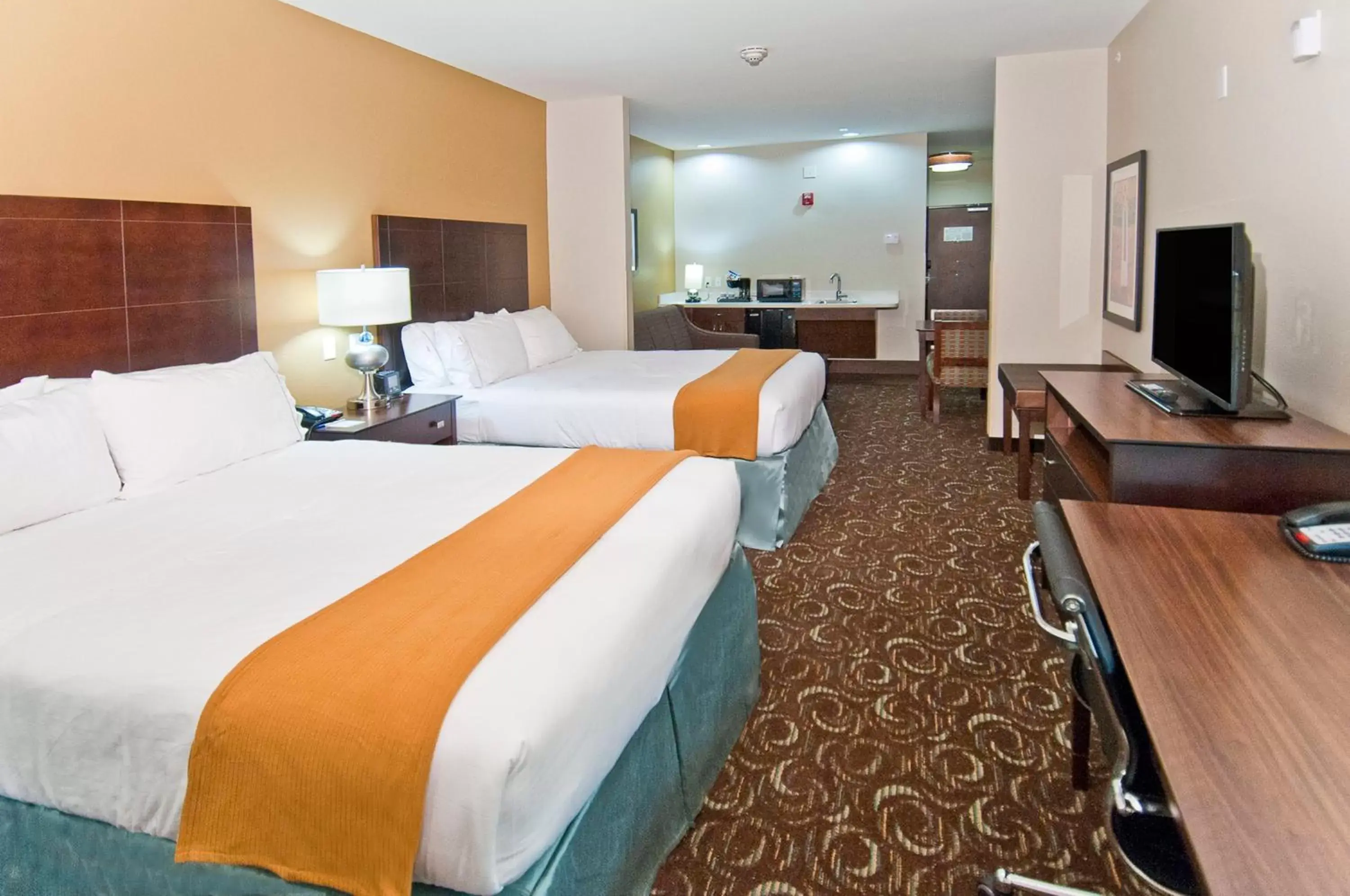 Queen Room with Two Queen Beds - Hearing Accessible in Holiday Inn Express & Suites San Antonio SE by AT&T Center, an IHG Hotel Queen Room with Two Queen Beds - Hearing Accessible in Holiday Inn Express & Suites San Antonio SE by AT&T Center, an IHG Hotel