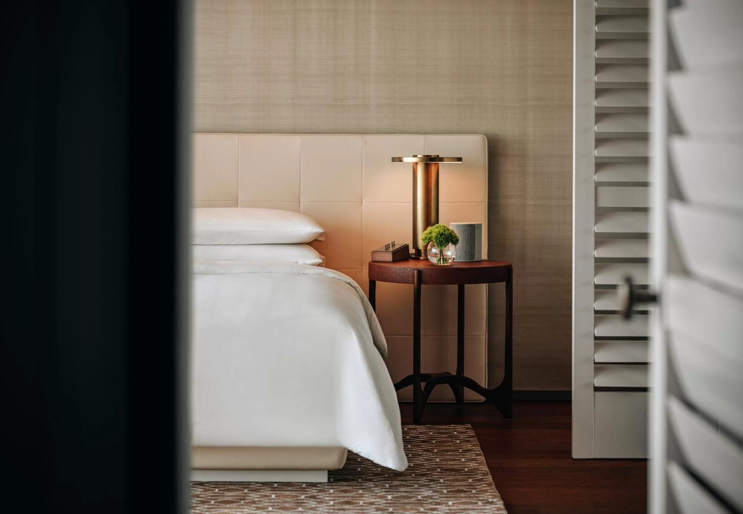 Bedroom, Bed in Andaz Shenzhen Bay