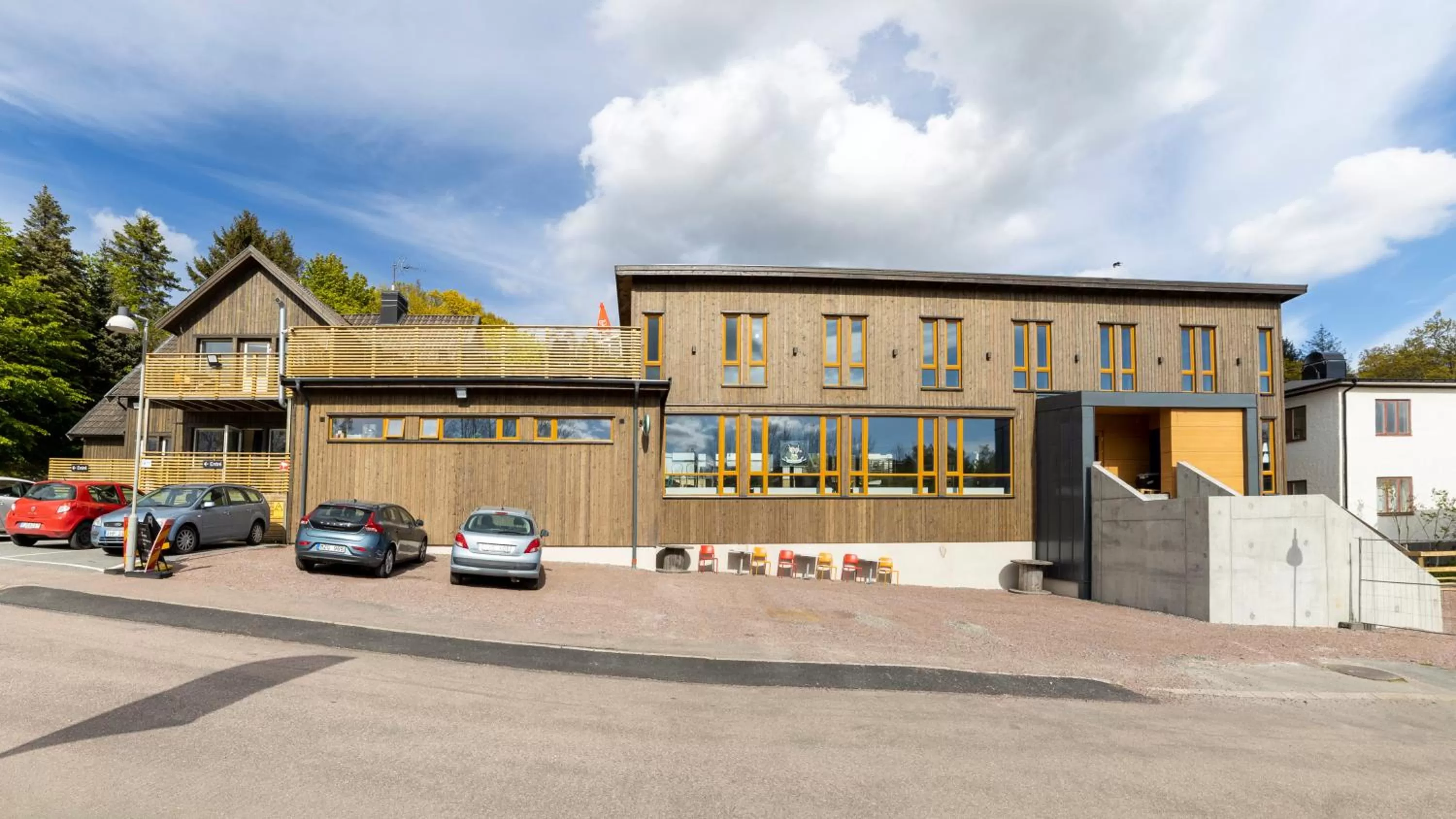 Property building in Treetop Spa Hangout & Hotel