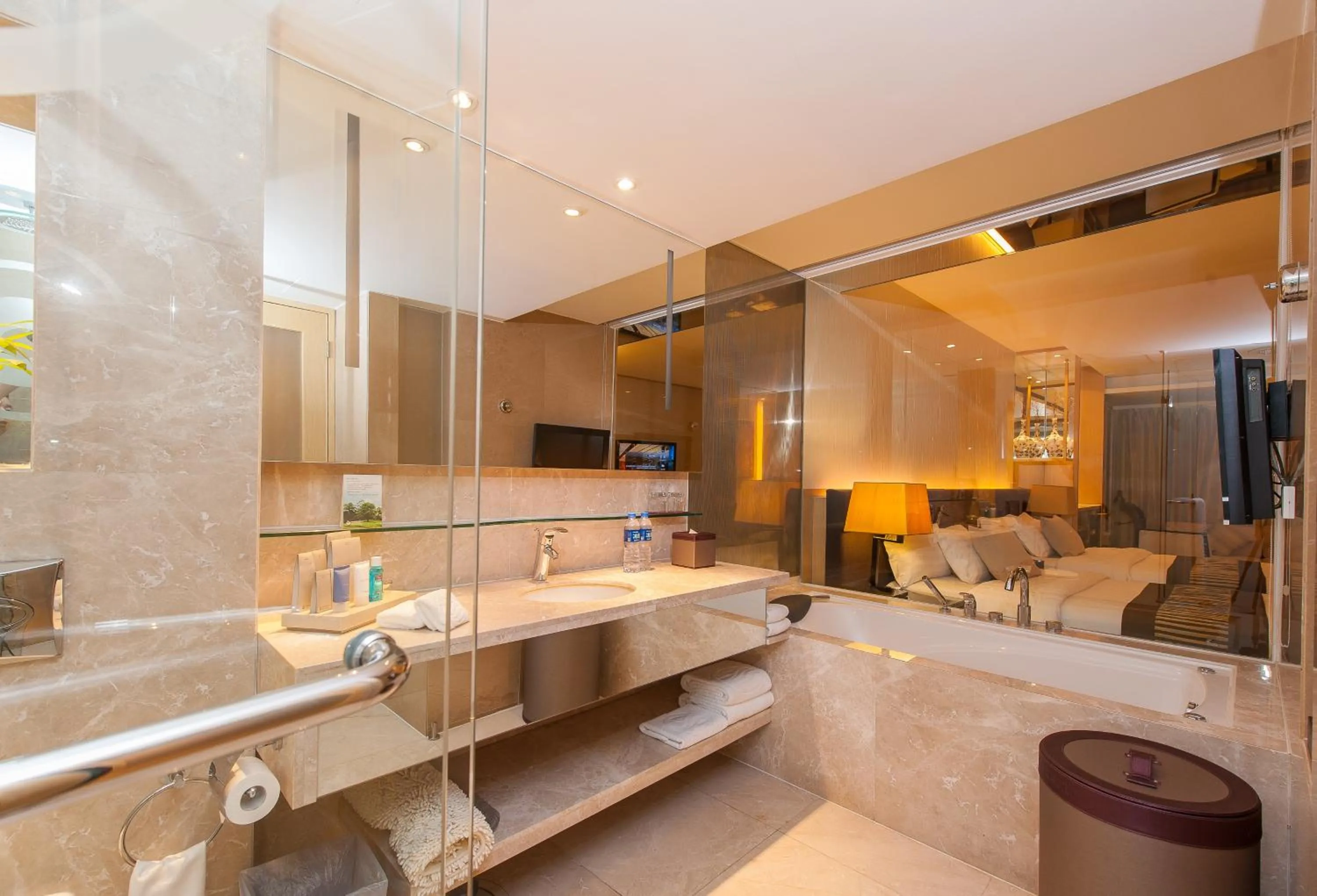 Toilet in Mission Hills Hotel Resorts Shenzhen