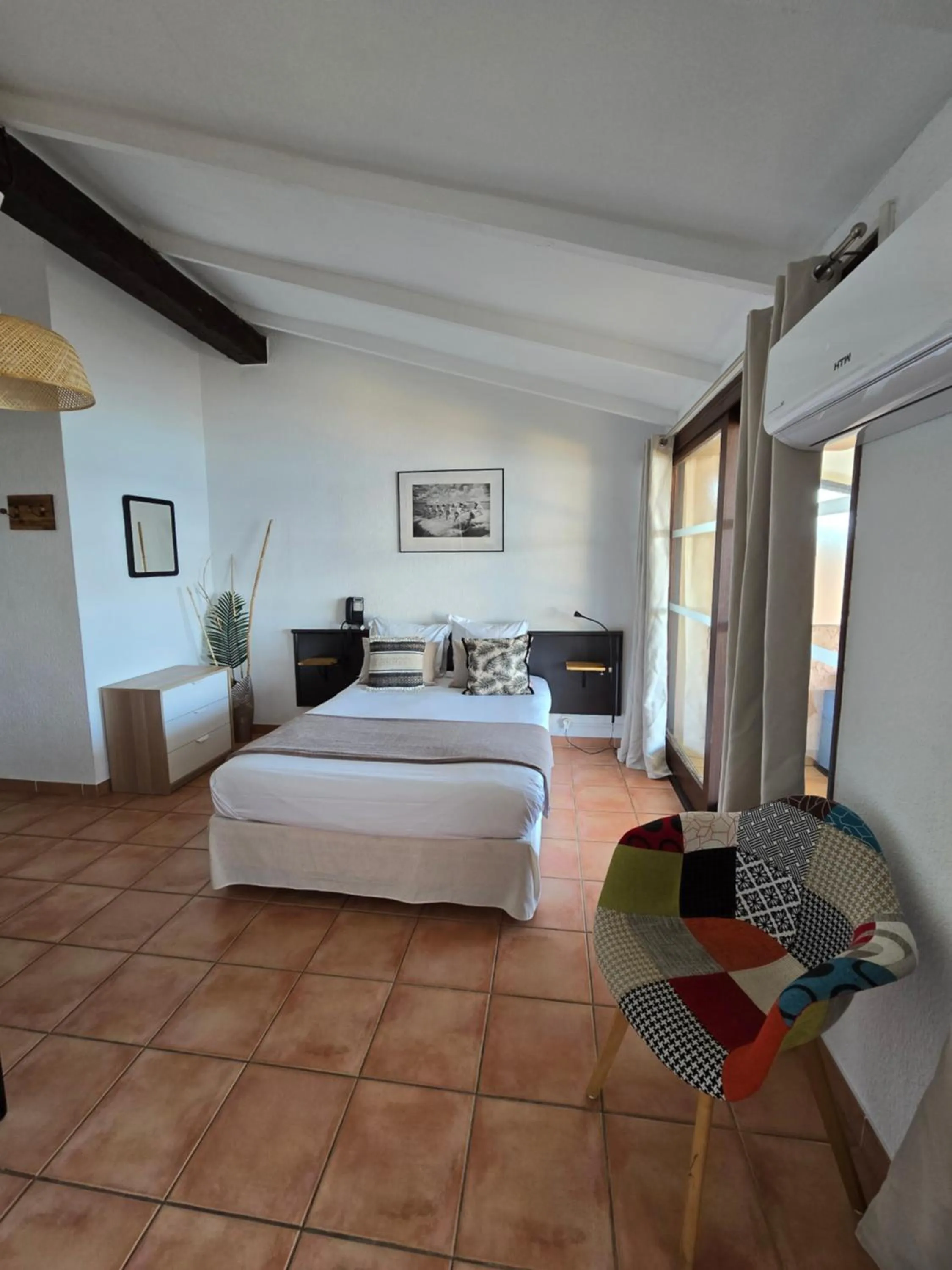 Photo of the whole room, Bed in Hotel Chanteplage