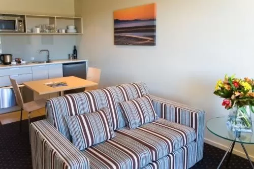 Kitchen or kitchenette in The Crown Hotel