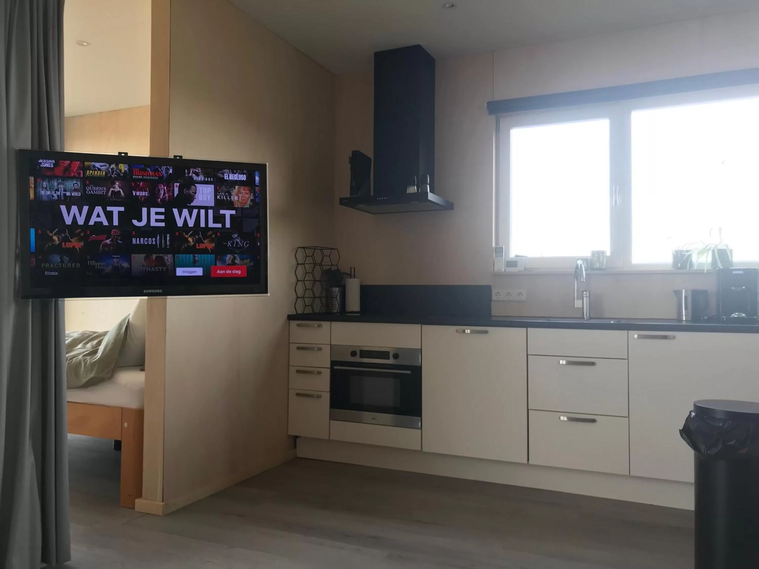 TV and multimedia, Kitchen/Kitchenette in Blossombed