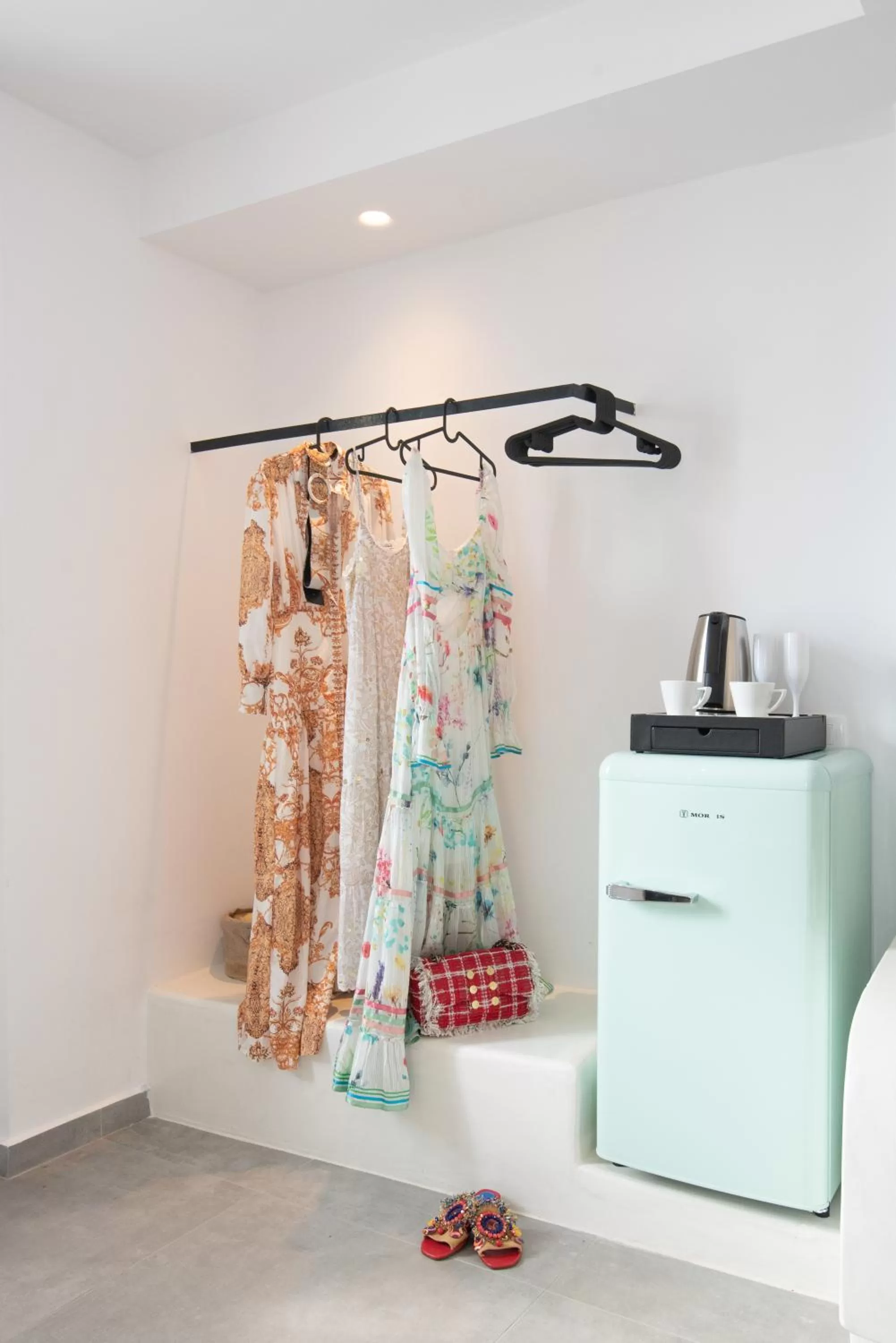 Caldera Cliff Illusion