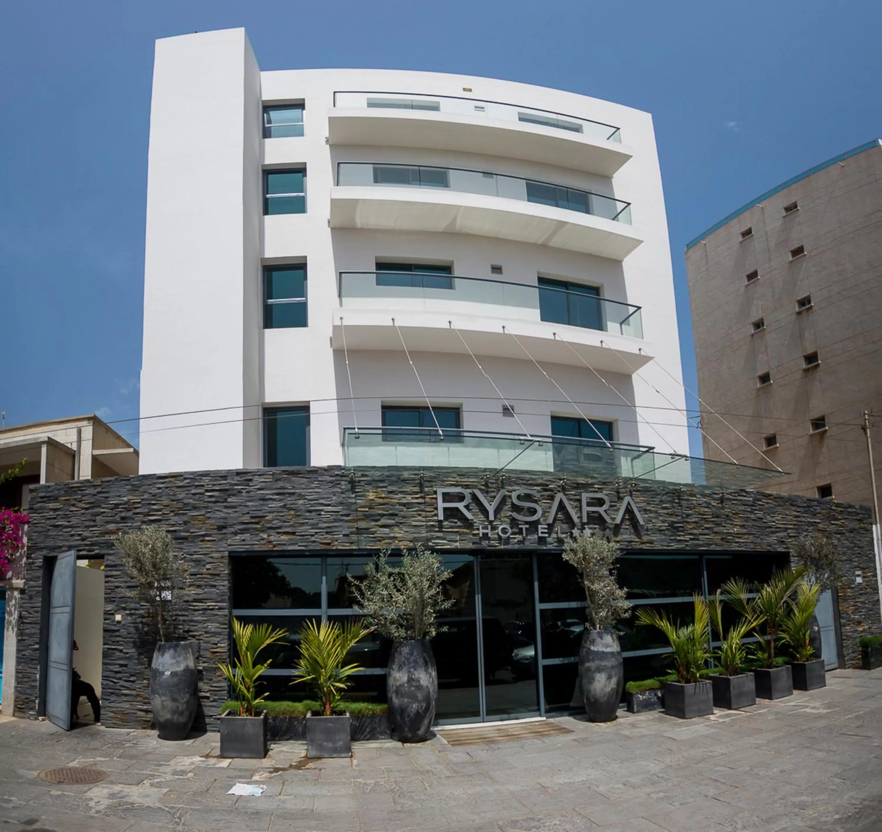 Facade/entrance in Rysara Hotel