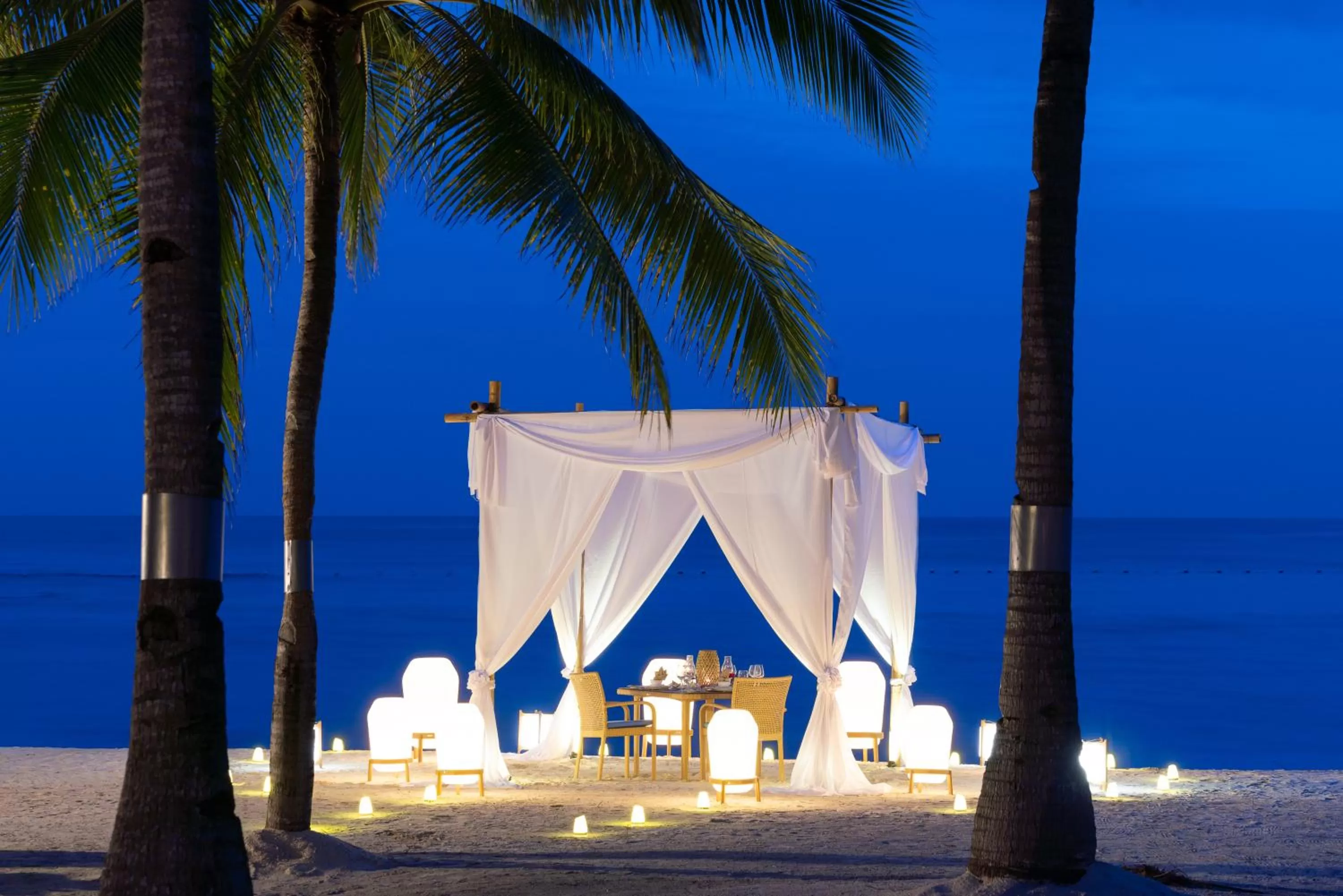 Food and drinks in Oceanica Resort Panglao, Bohol