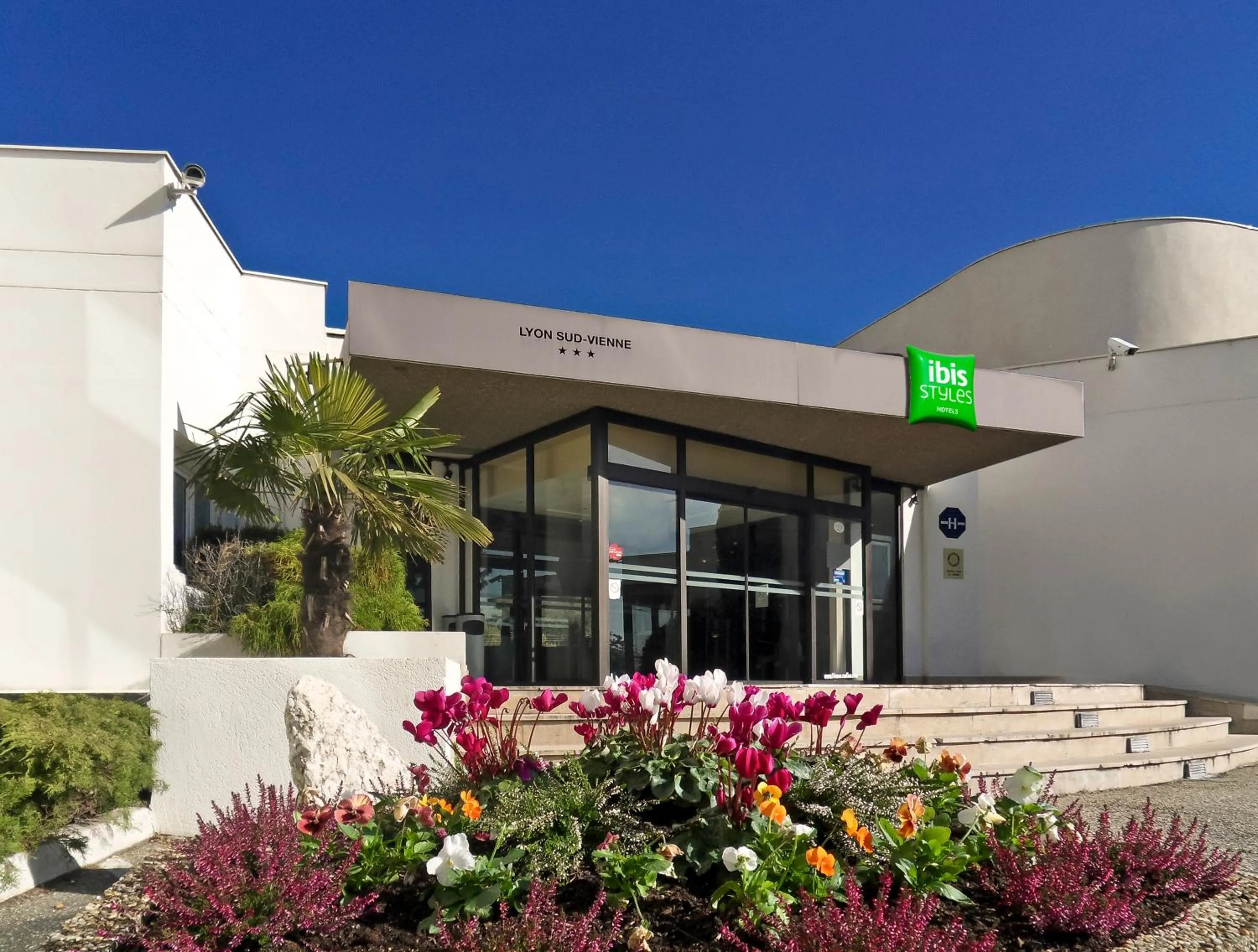 Property building in ibis Styles Lyon Sud Vienne