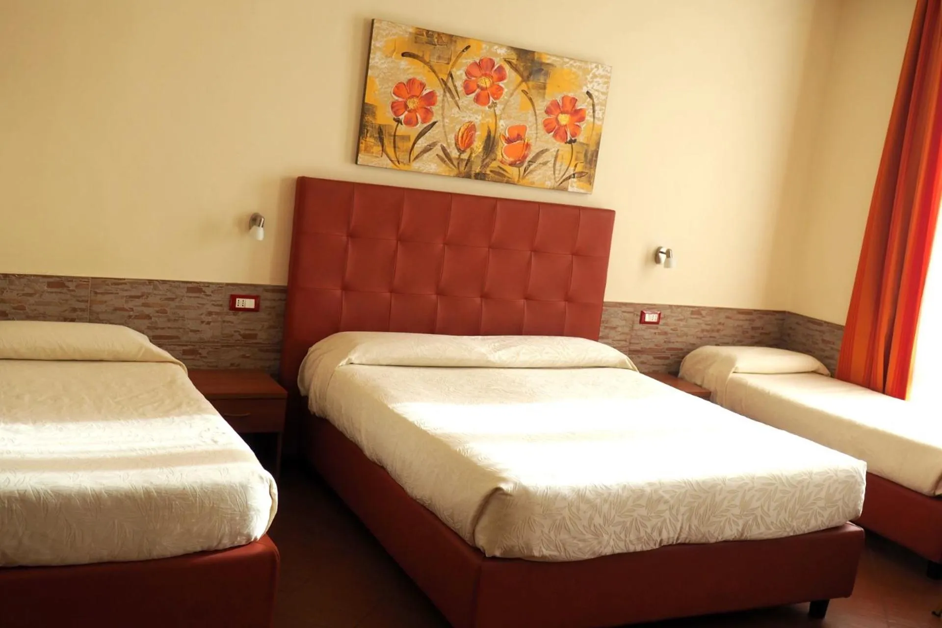 Photo of the whole room, Bed in Hotel Ester