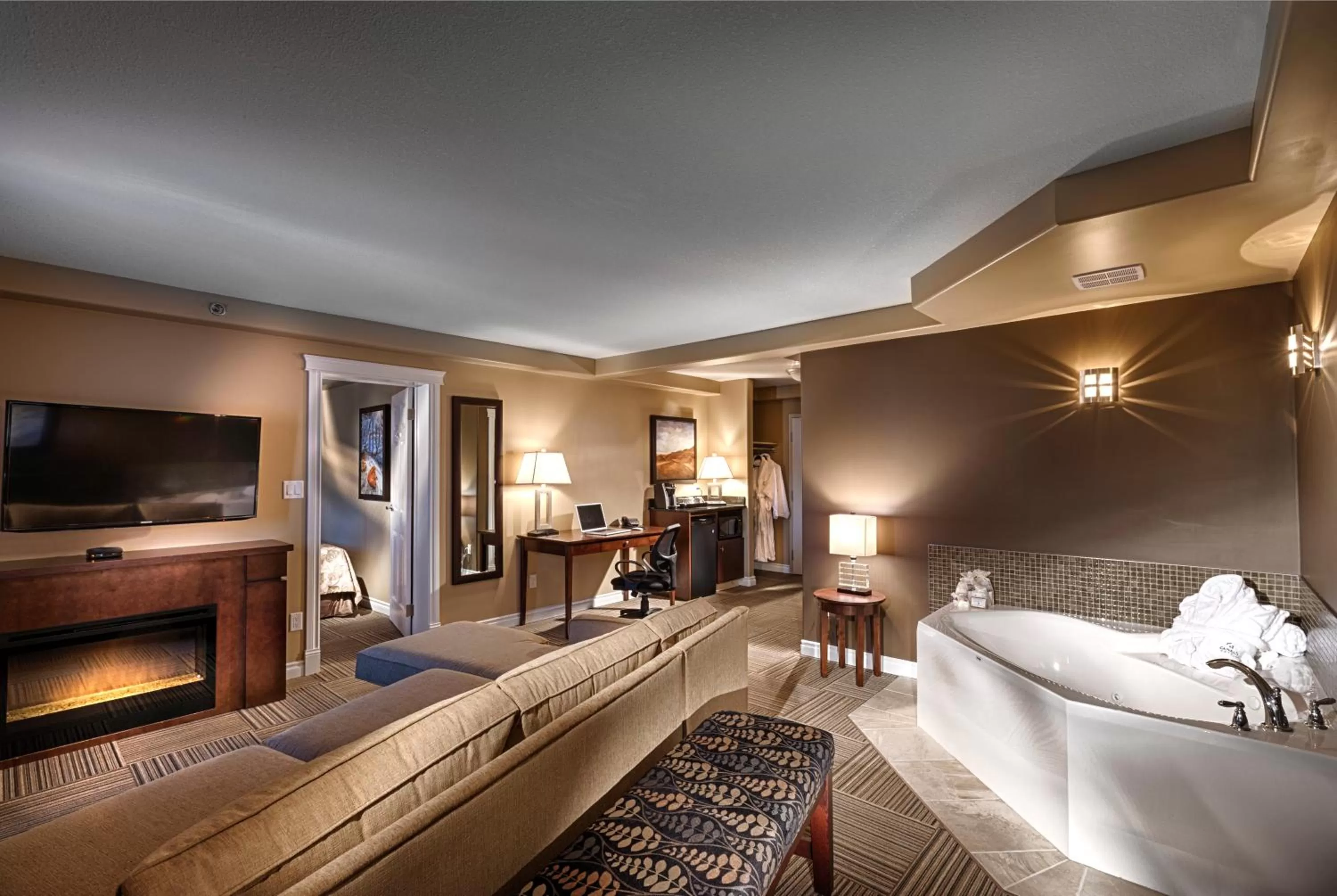 Living room, Bed in Canalta Jurassic - Drumheller