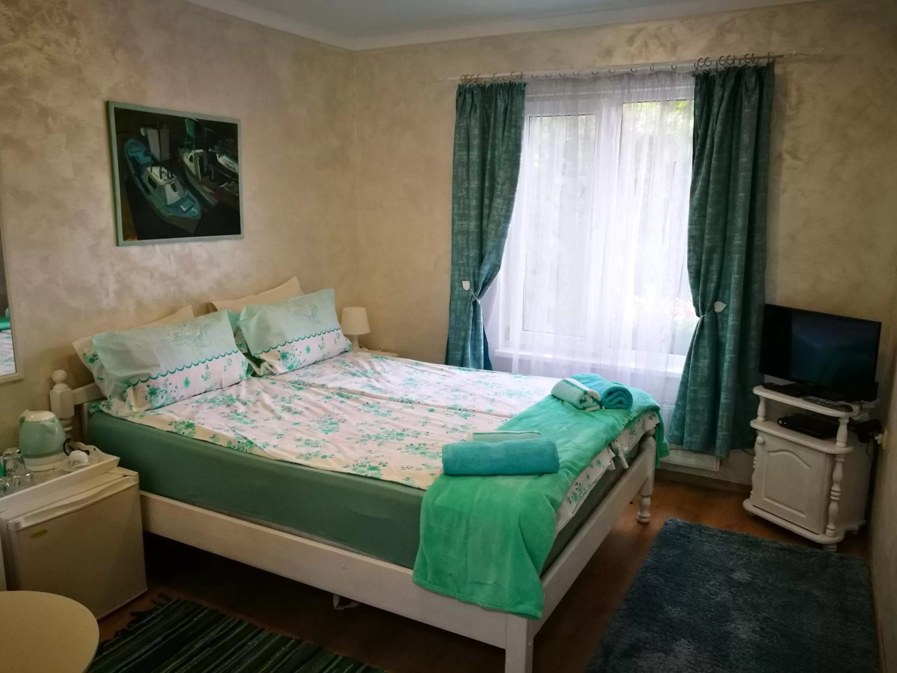 Photo of the whole room in Hotel Paradise