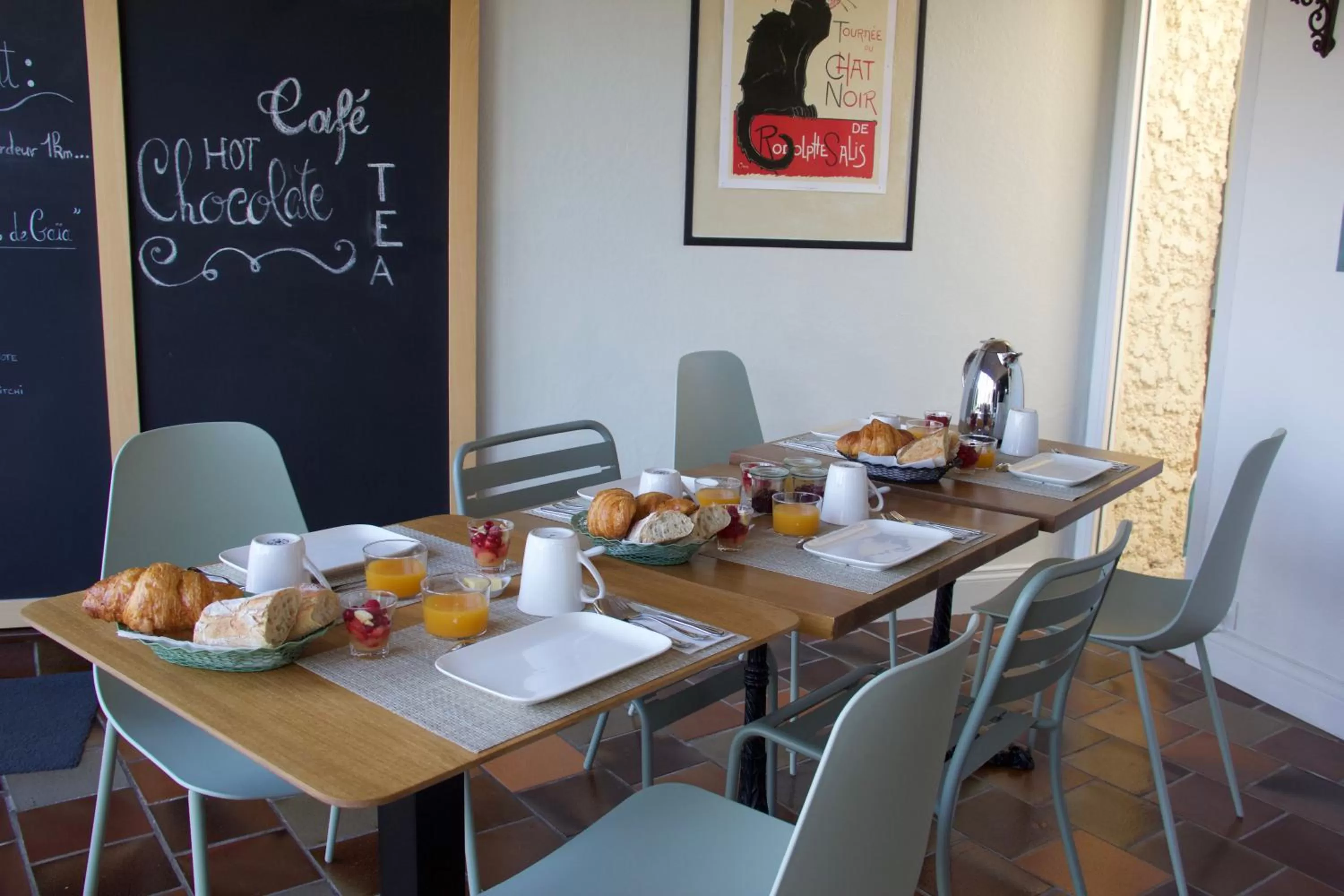 Breakfast in La Charentine