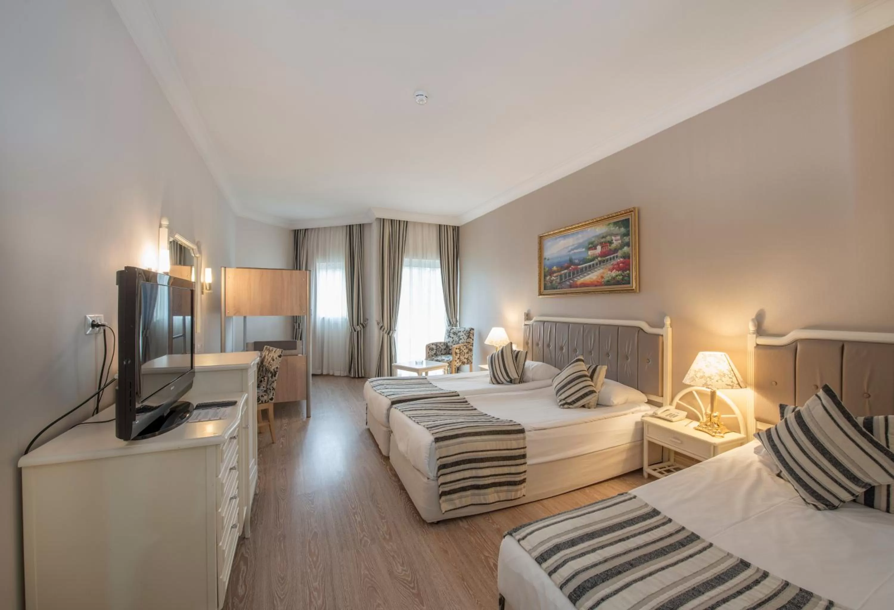 Bed in Crystal Tat Beach Pearl Collection - Ultimate All Inclusive