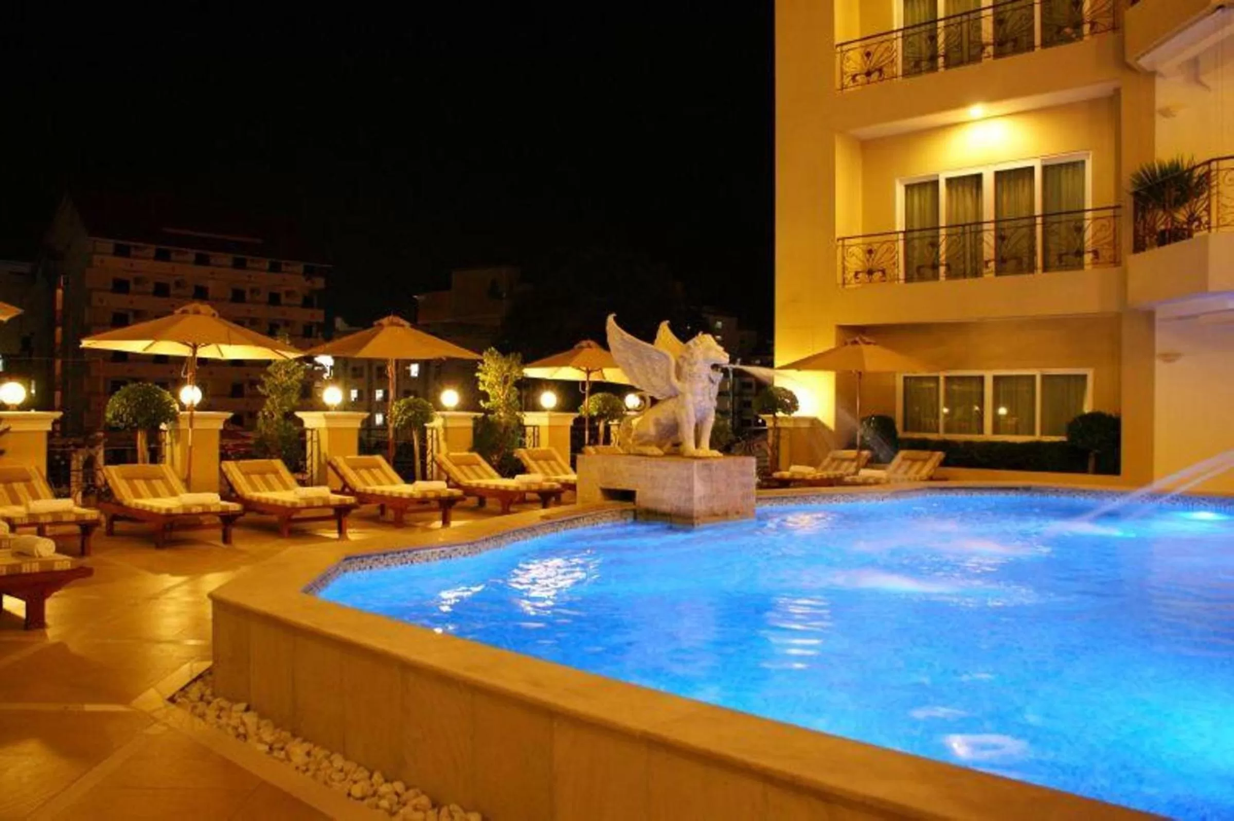 Swimming pool in LK Residence