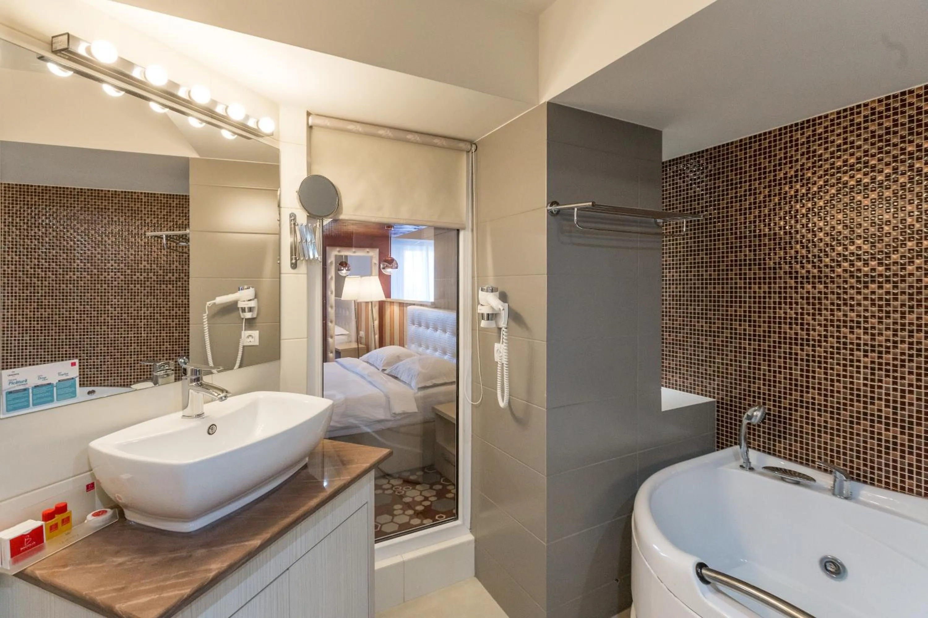 Bathroom in Bacolux Craiovita, Craiova