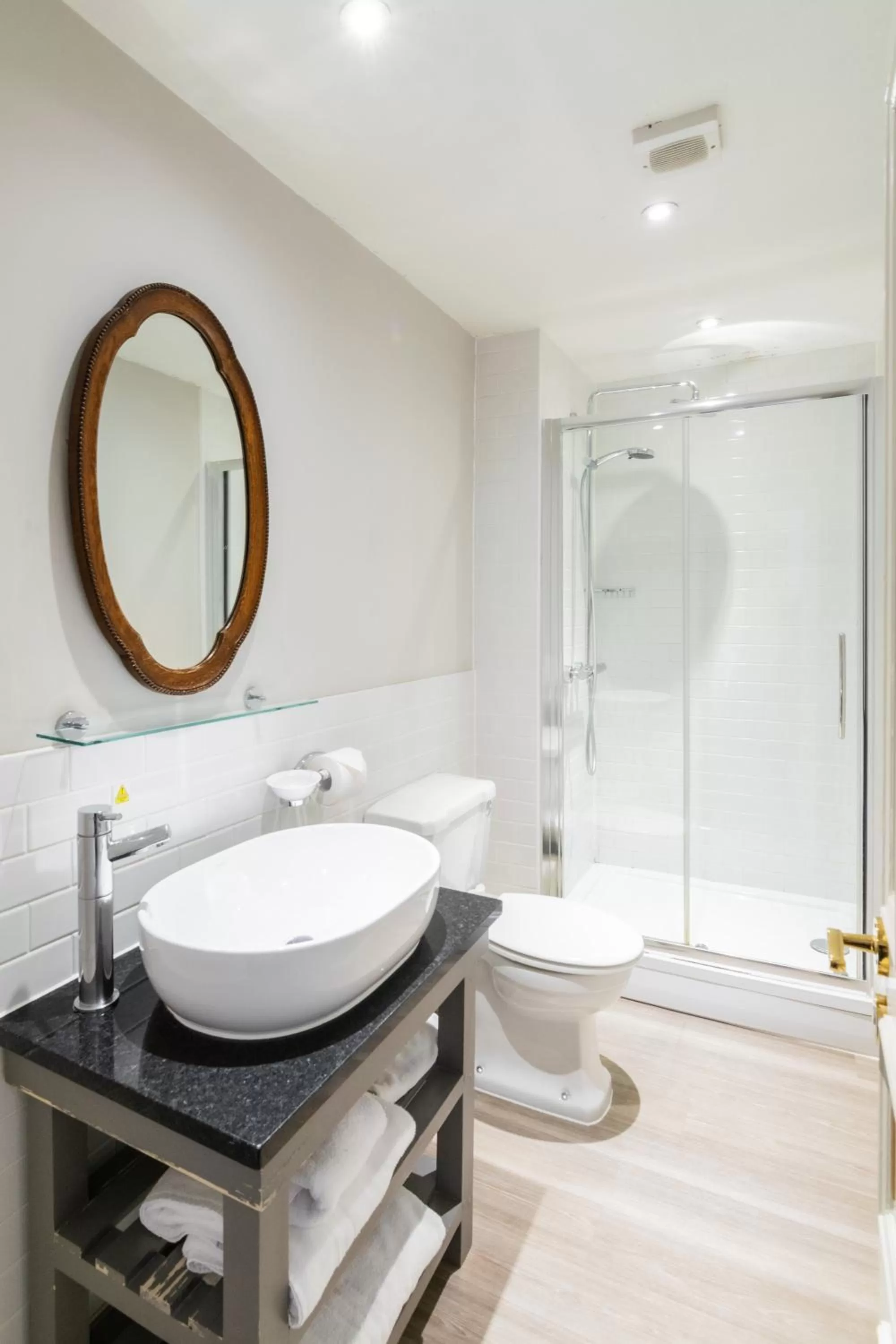 Bathroom in Tulse Hill Hotel