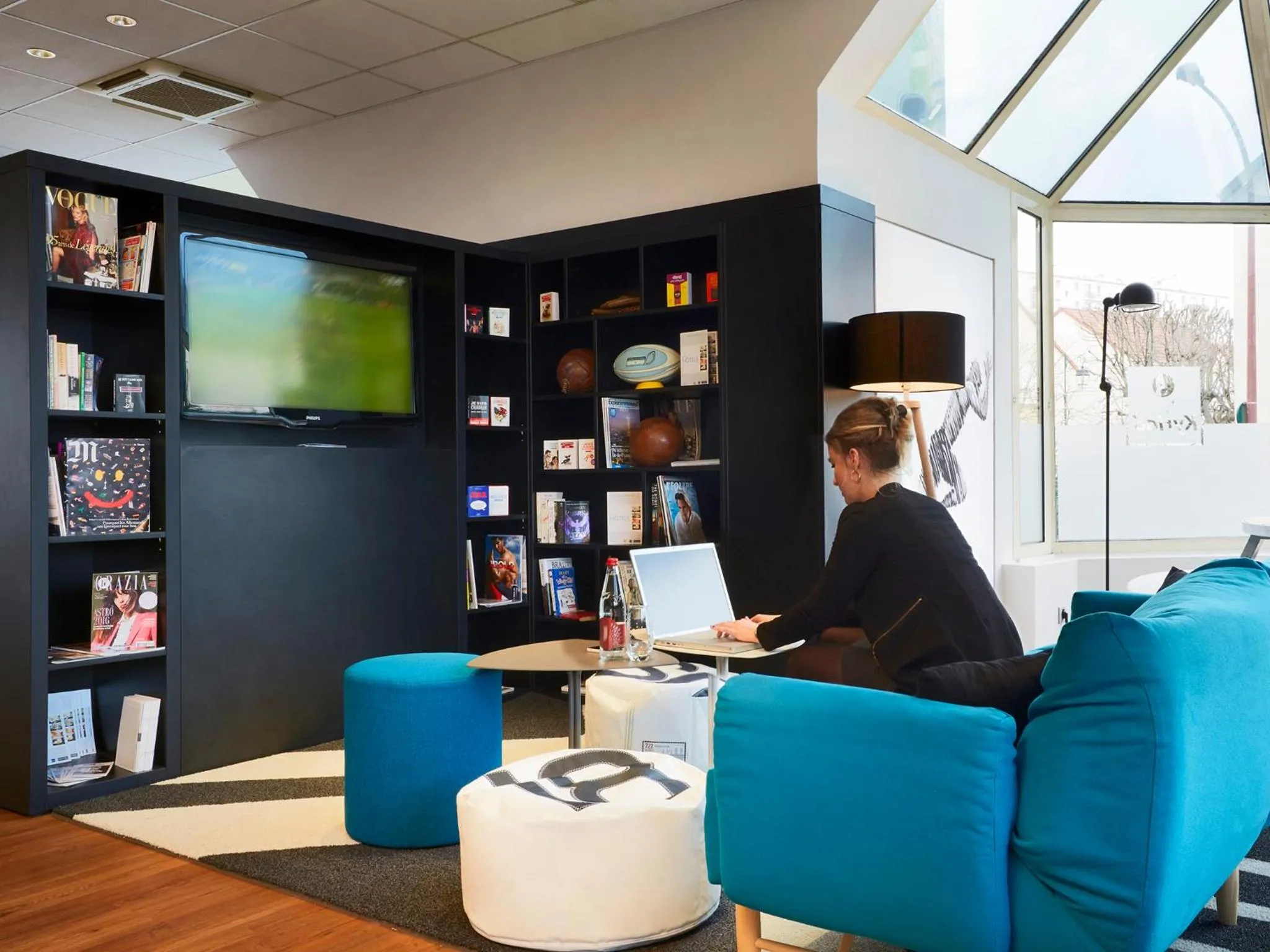 Day in Kyriad Paris Ouest - Colombes