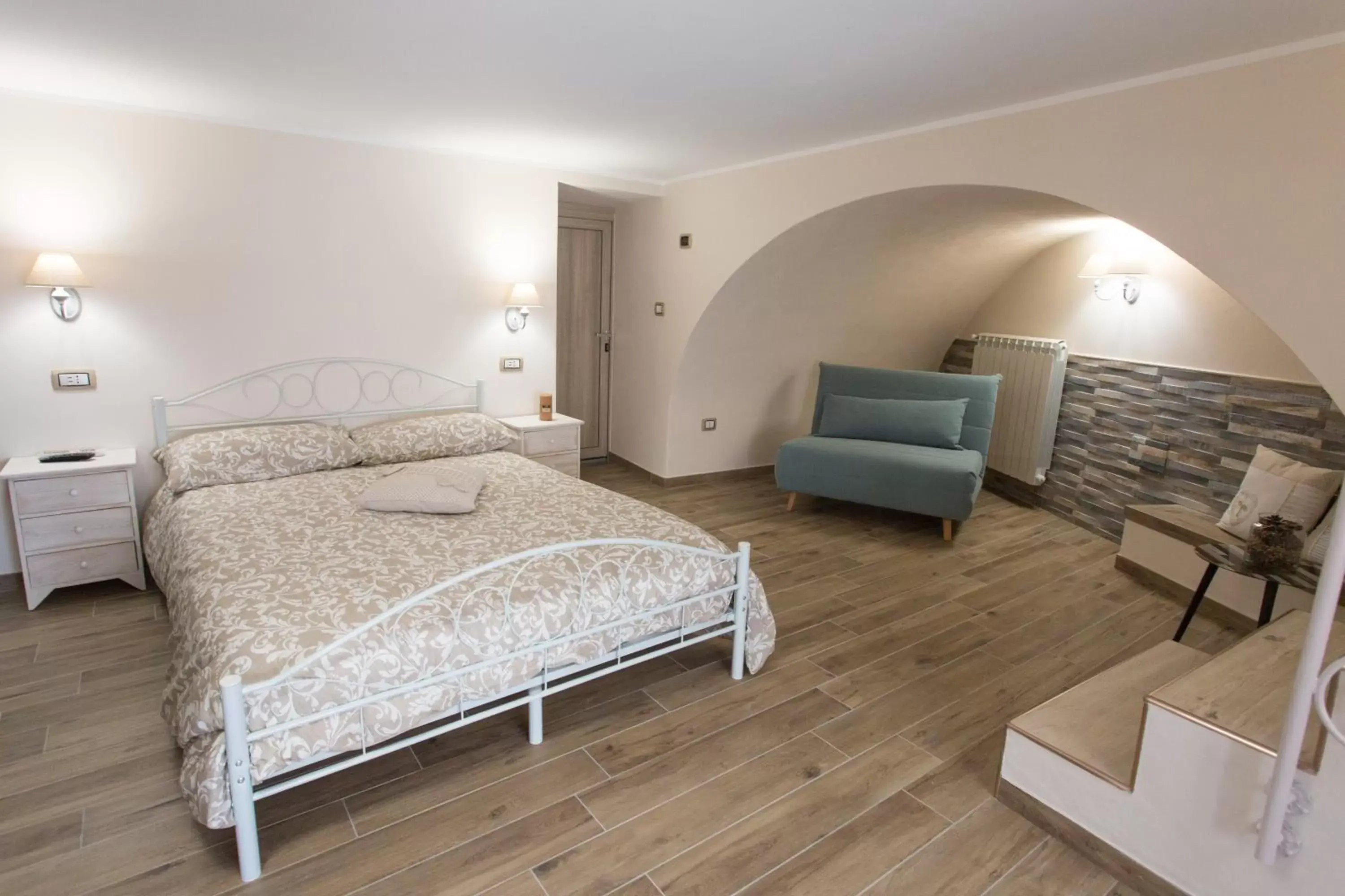 Double Room with Private Bathroom in Alle Scalette B&B Double Room with Private Bathroom in Alle Scalette B&B