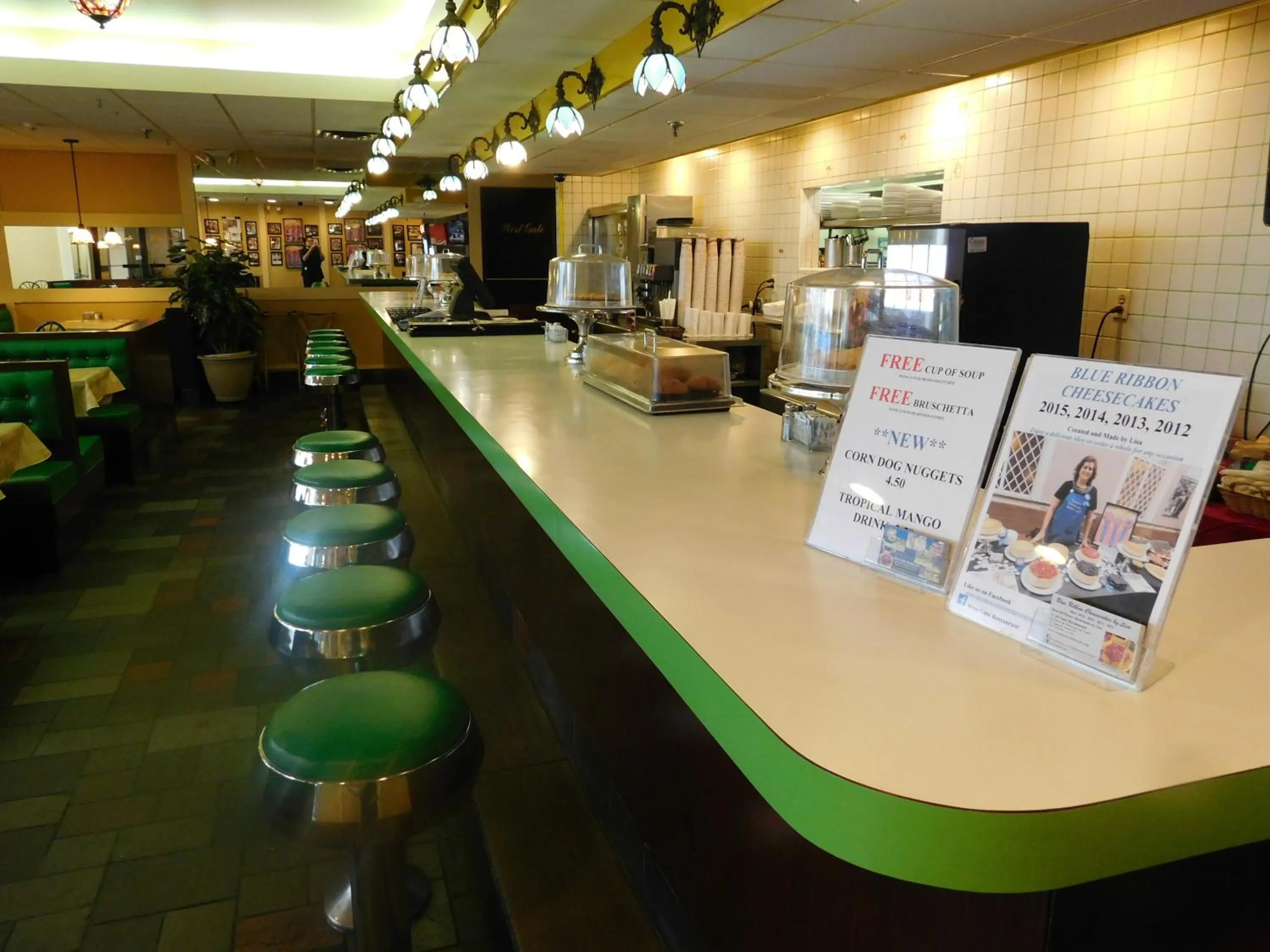 Restaurant/places to eat in West Gate Inn Nyack