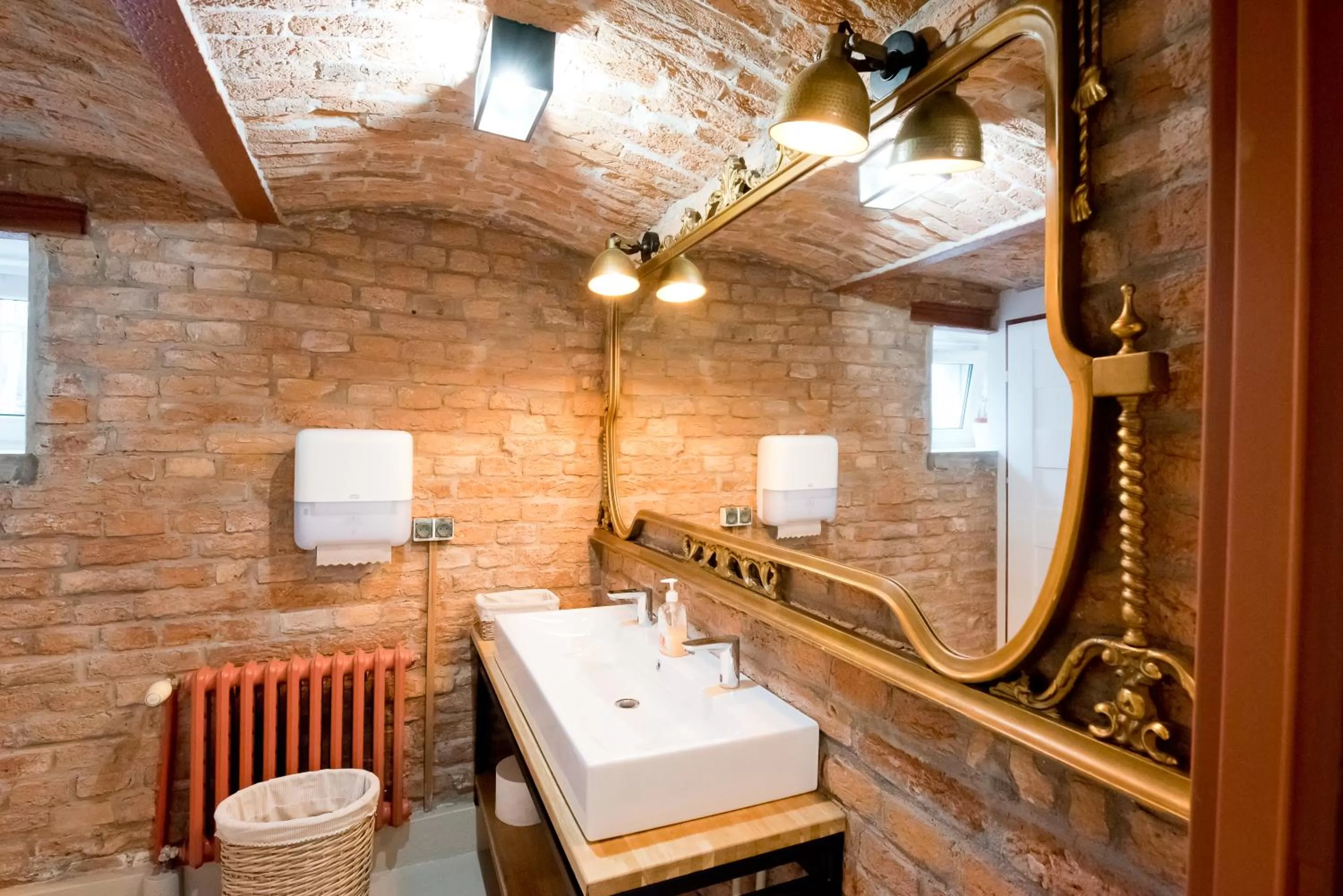 Property building, Bathroom in Salon Win Wine Bar & Apartments