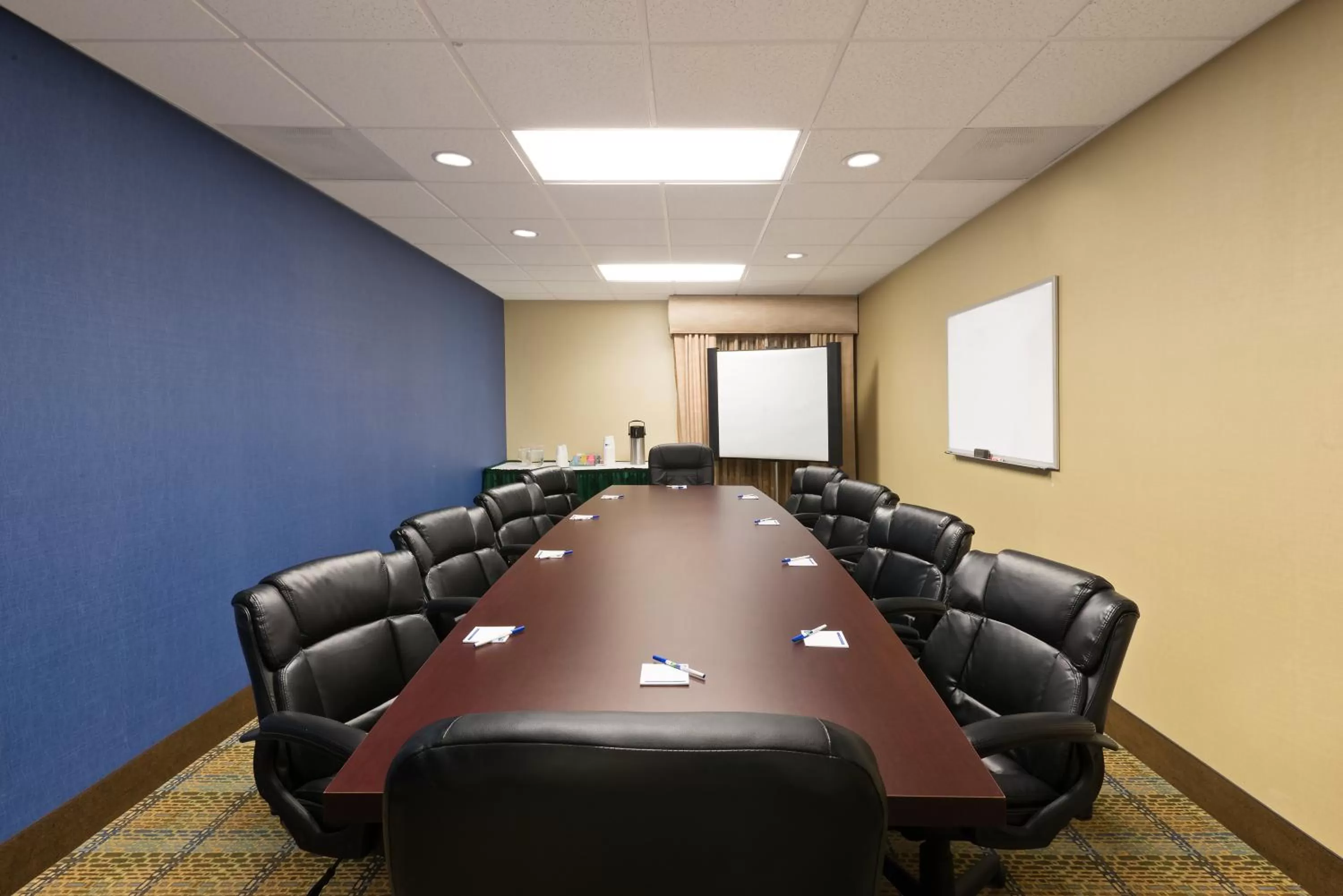 Meeting/conference room in Holiday Inn Express & Suites Casa Grande by IHG