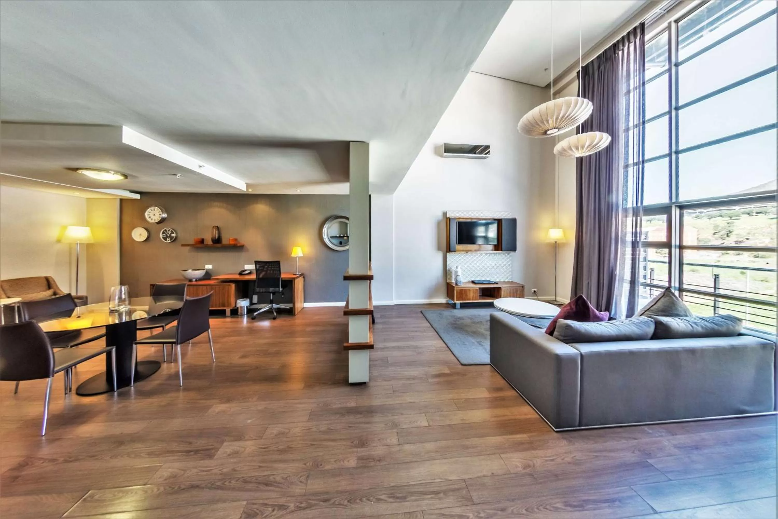 Living room in DoubleTree by Hilton Cape Town Upper Eastside