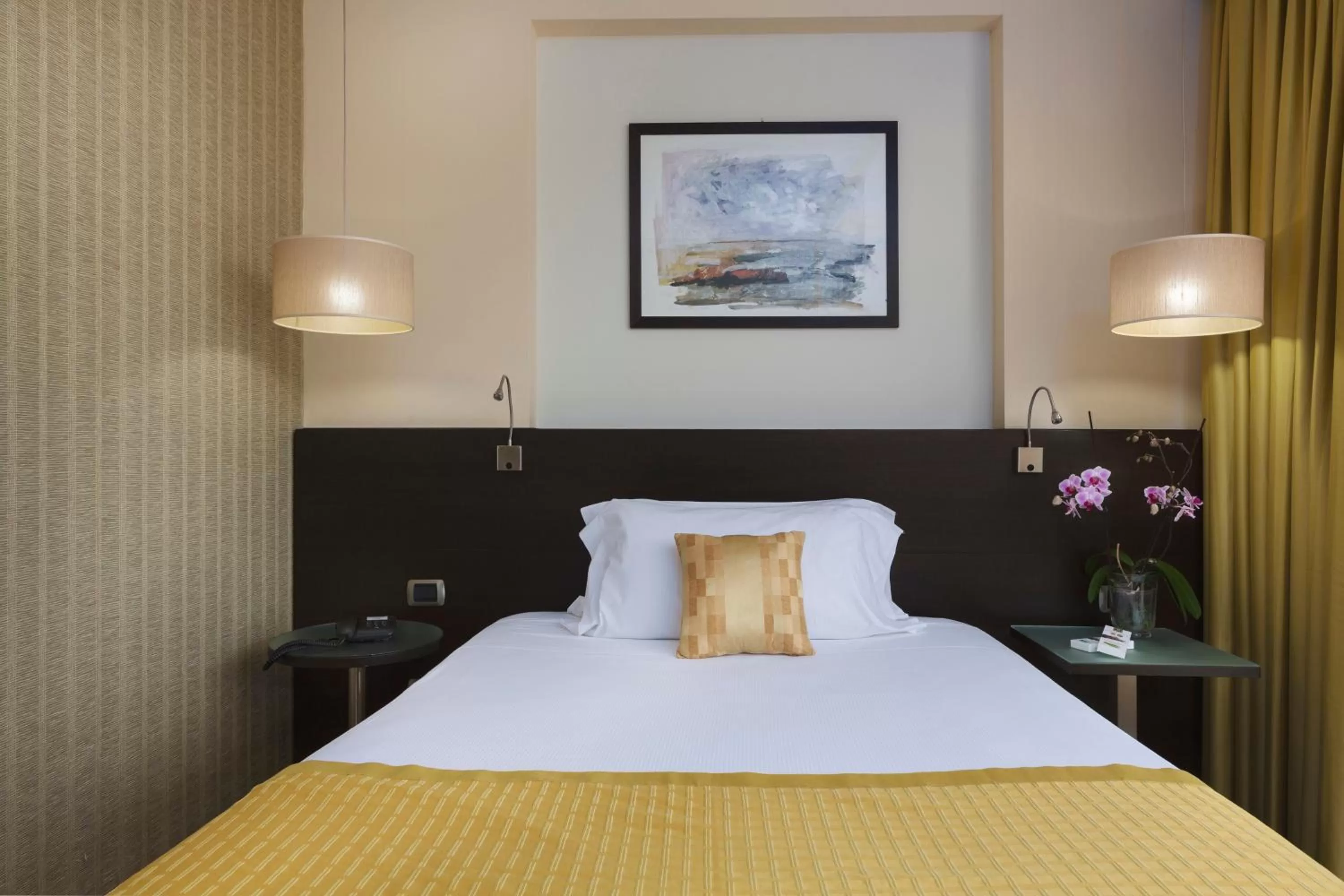 Bedroom, Bed in Hotel Mercure Siracusa