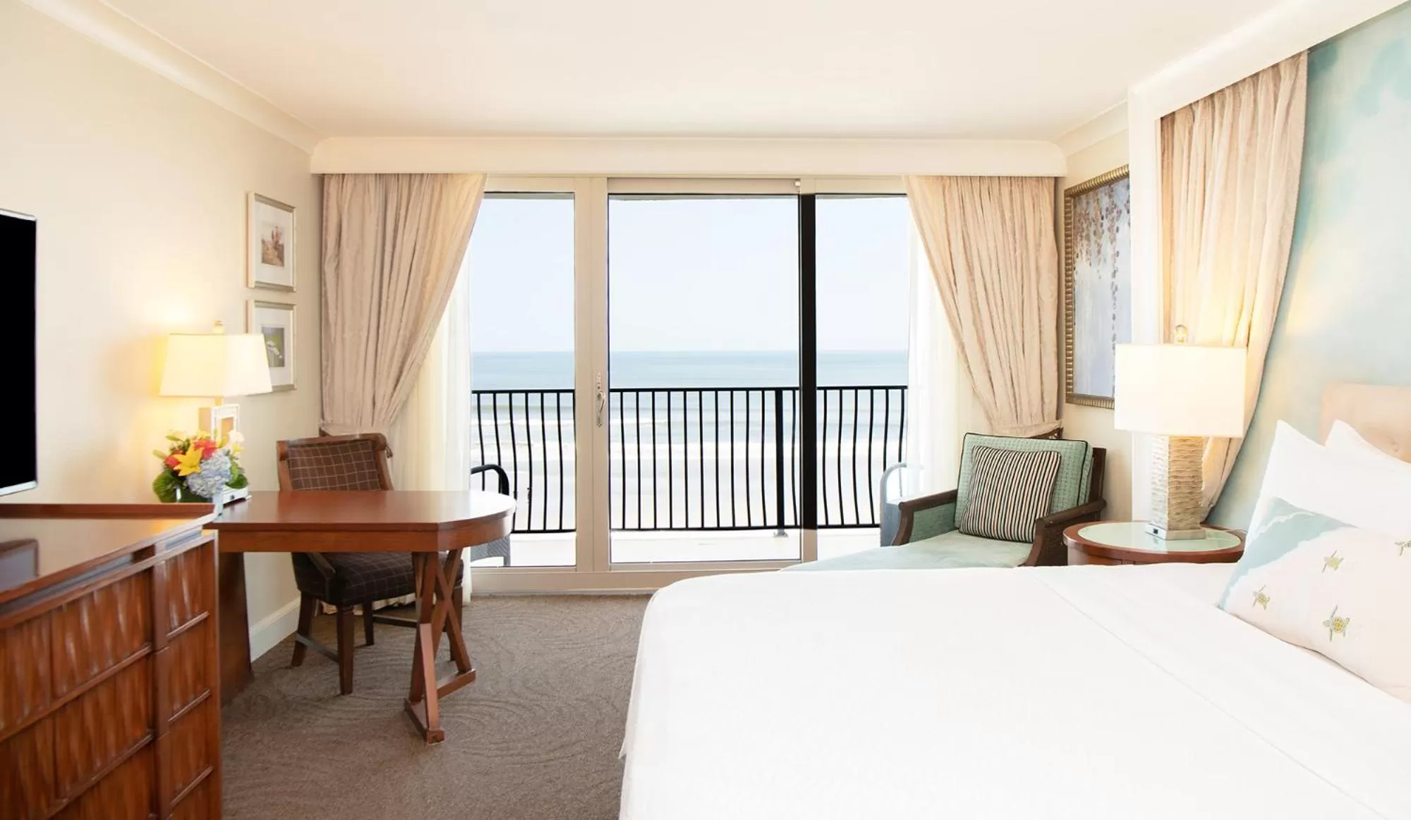 Photo of the whole room, Bed in One Ocean Resort and Spa