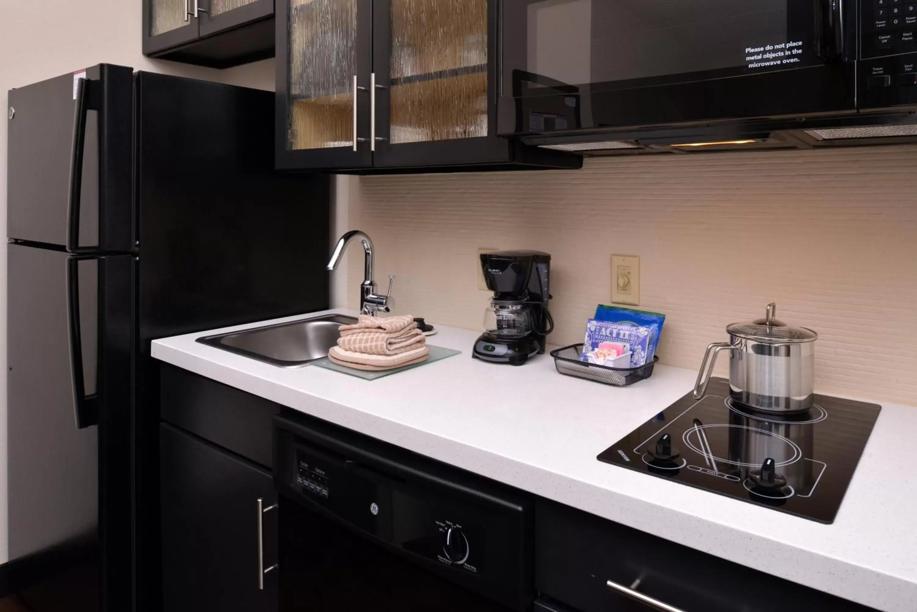 Standard Room in Candlewood Suites Morgantown-Univ West Virginia by IHG Standard Room in Candlewood Suites Morgantown-Univ West Virginia by IHG