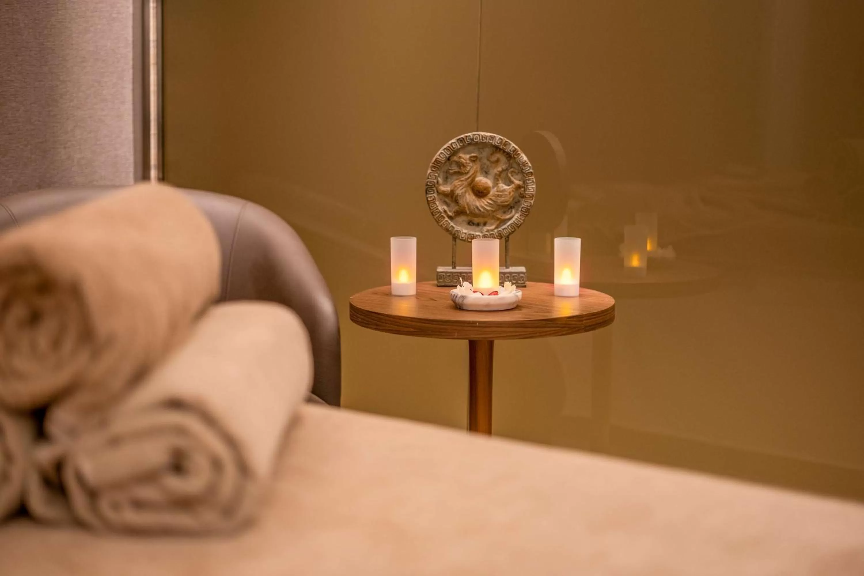Spa and wellness centre/facilities, Bed in Radisson Collection Hotel, Vadistanbul
