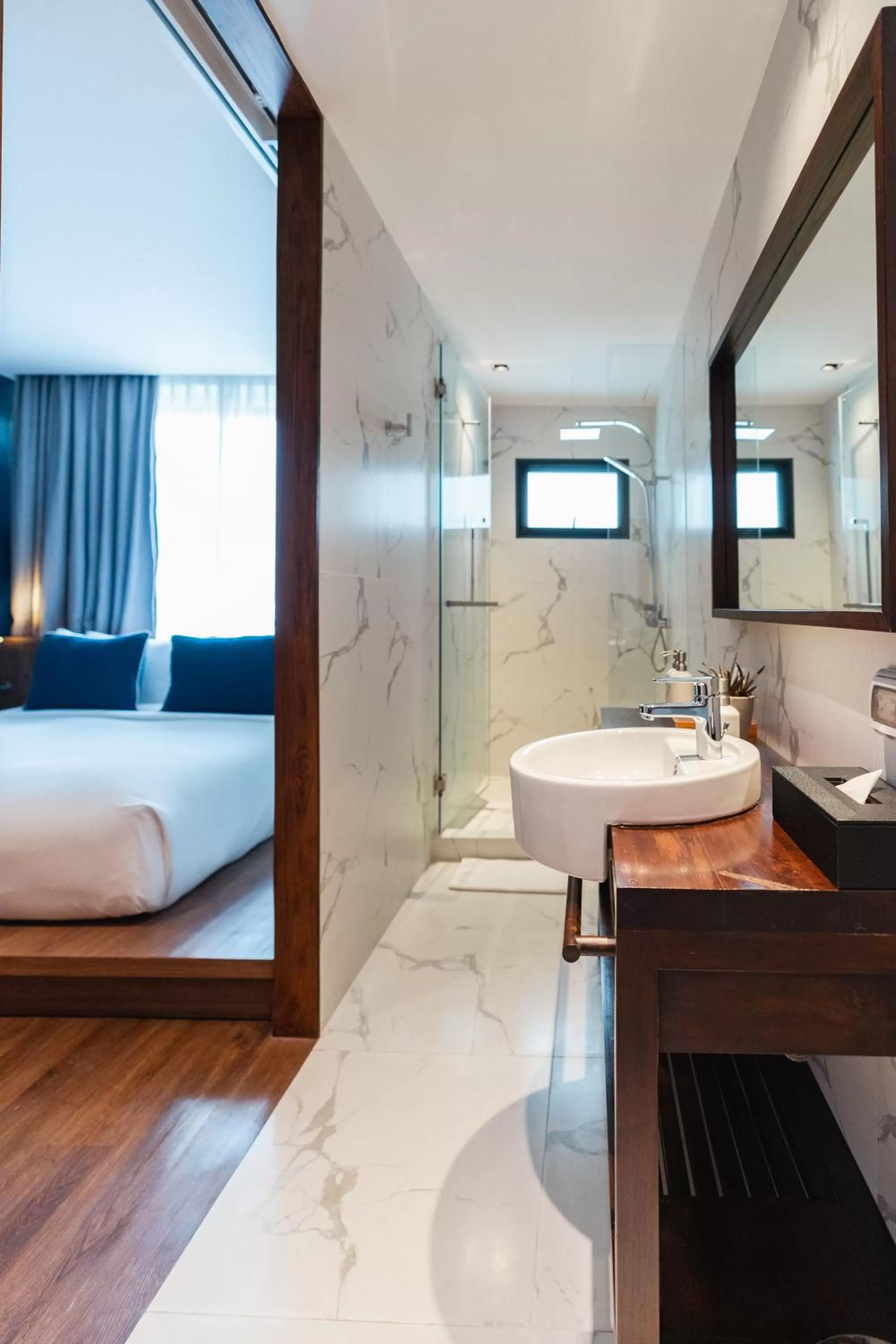 Shower, Bed in QUU HOTEL Chiang Mai