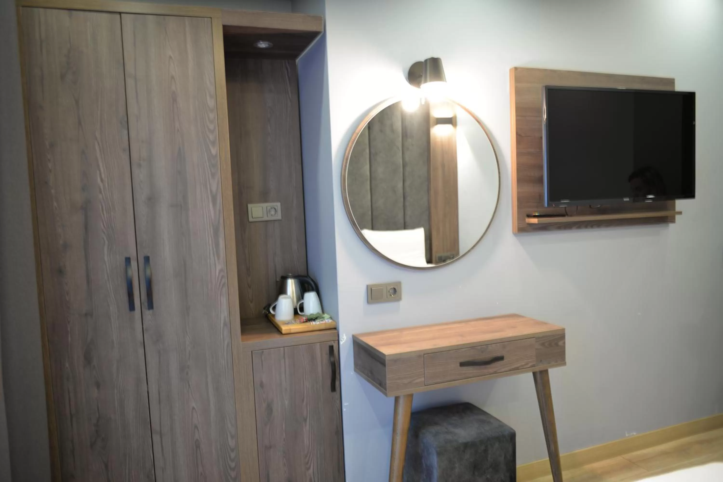 TV and multimedia in Basilissis Hotel