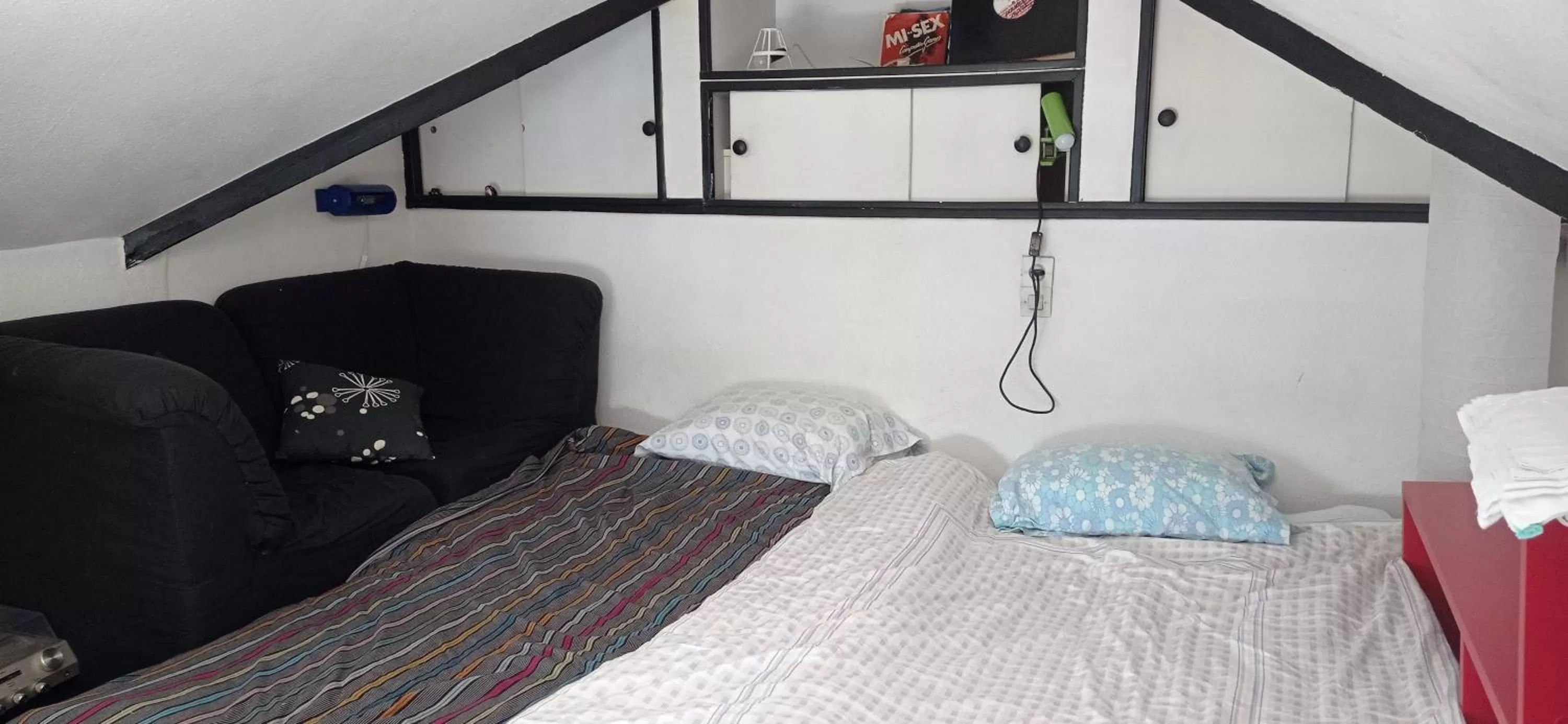 Bed in 2 chambres et salle de bain un oasis de bien être Piscine et jardin Direct Gare Aéroport