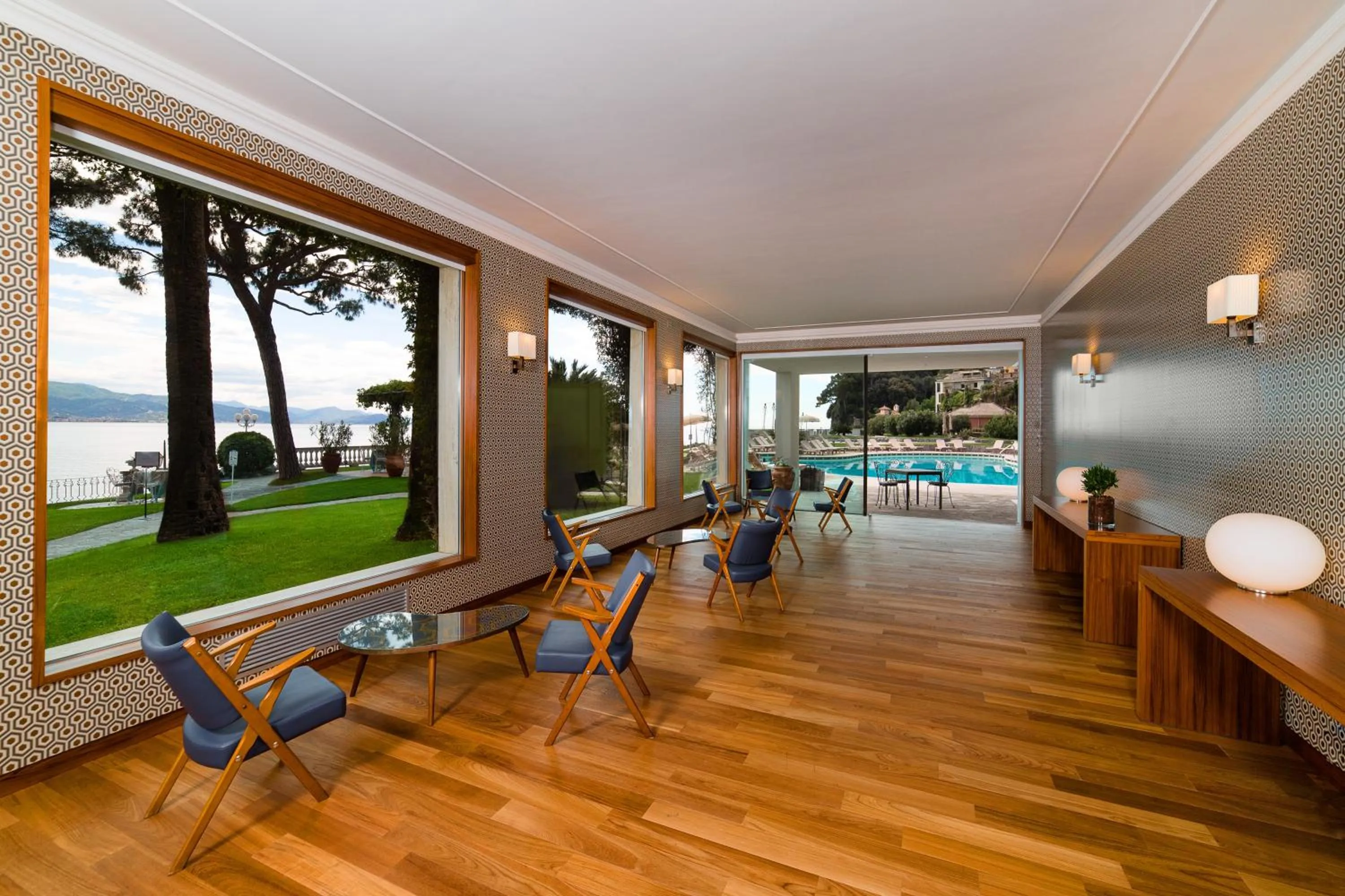 Seating area in Grand Hotel Miramare