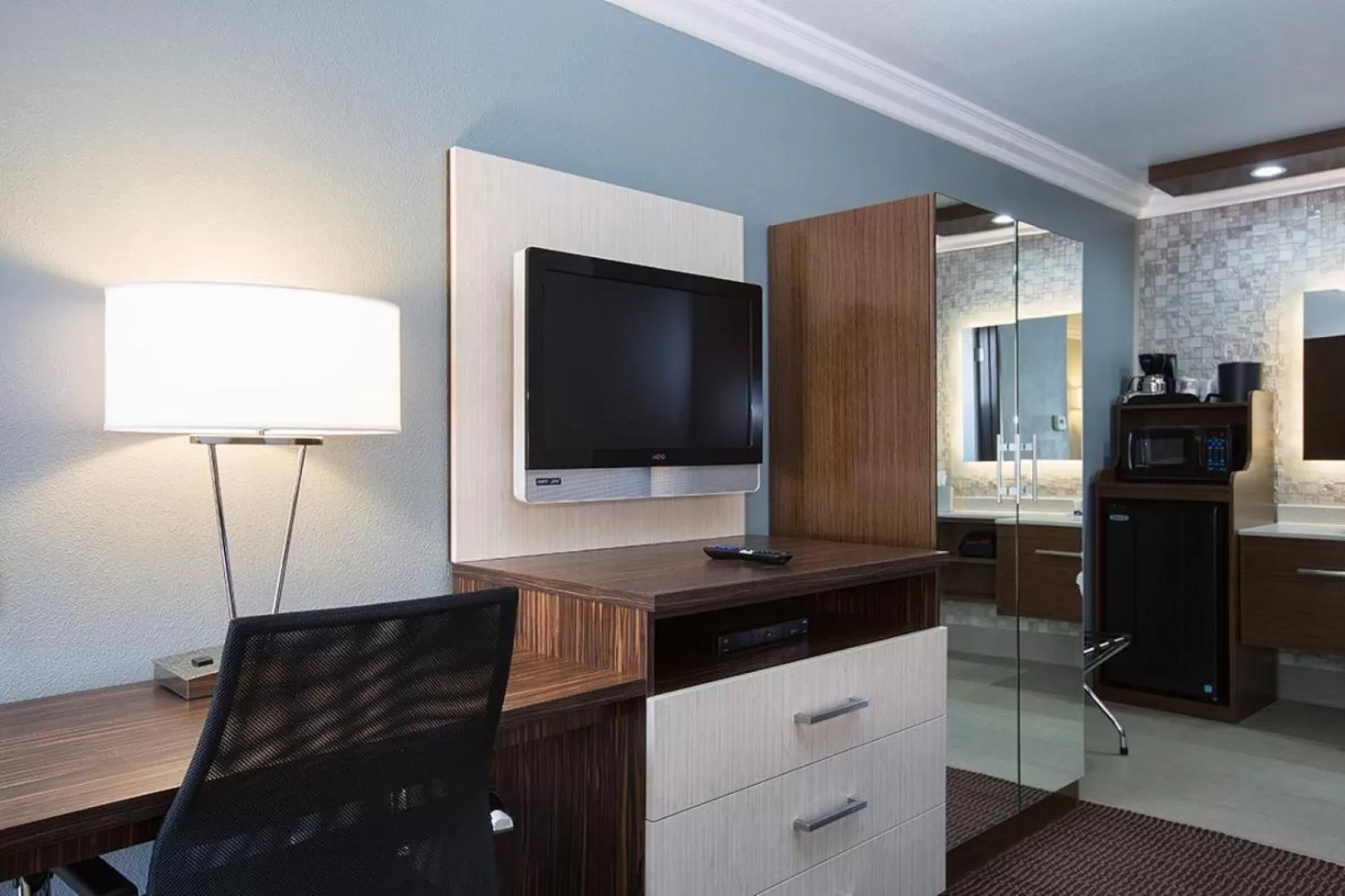 Bedroom in Best Western University Inn Santa Clara