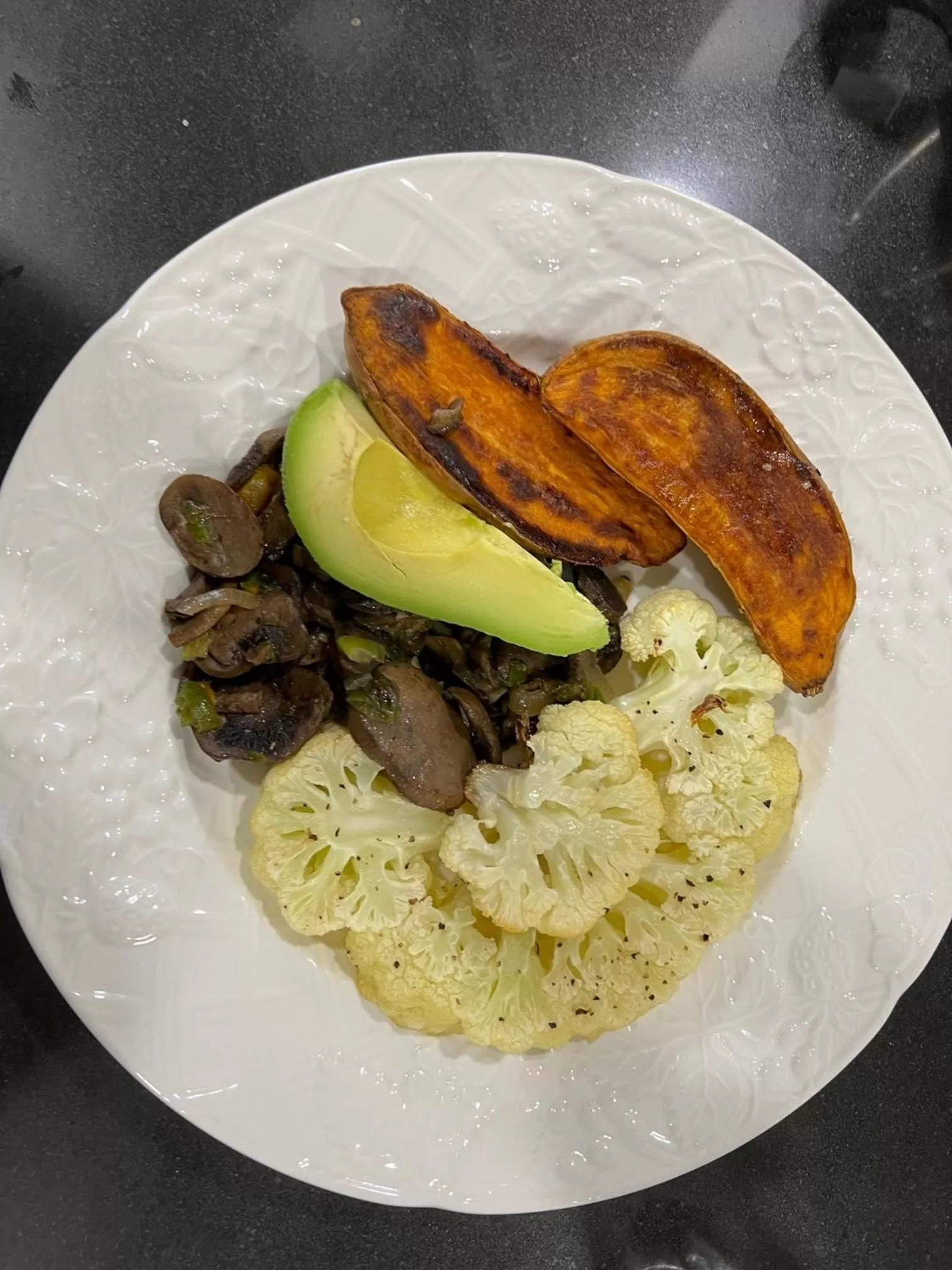 Breakfast in Granbury Gardens Bed and Breakfast