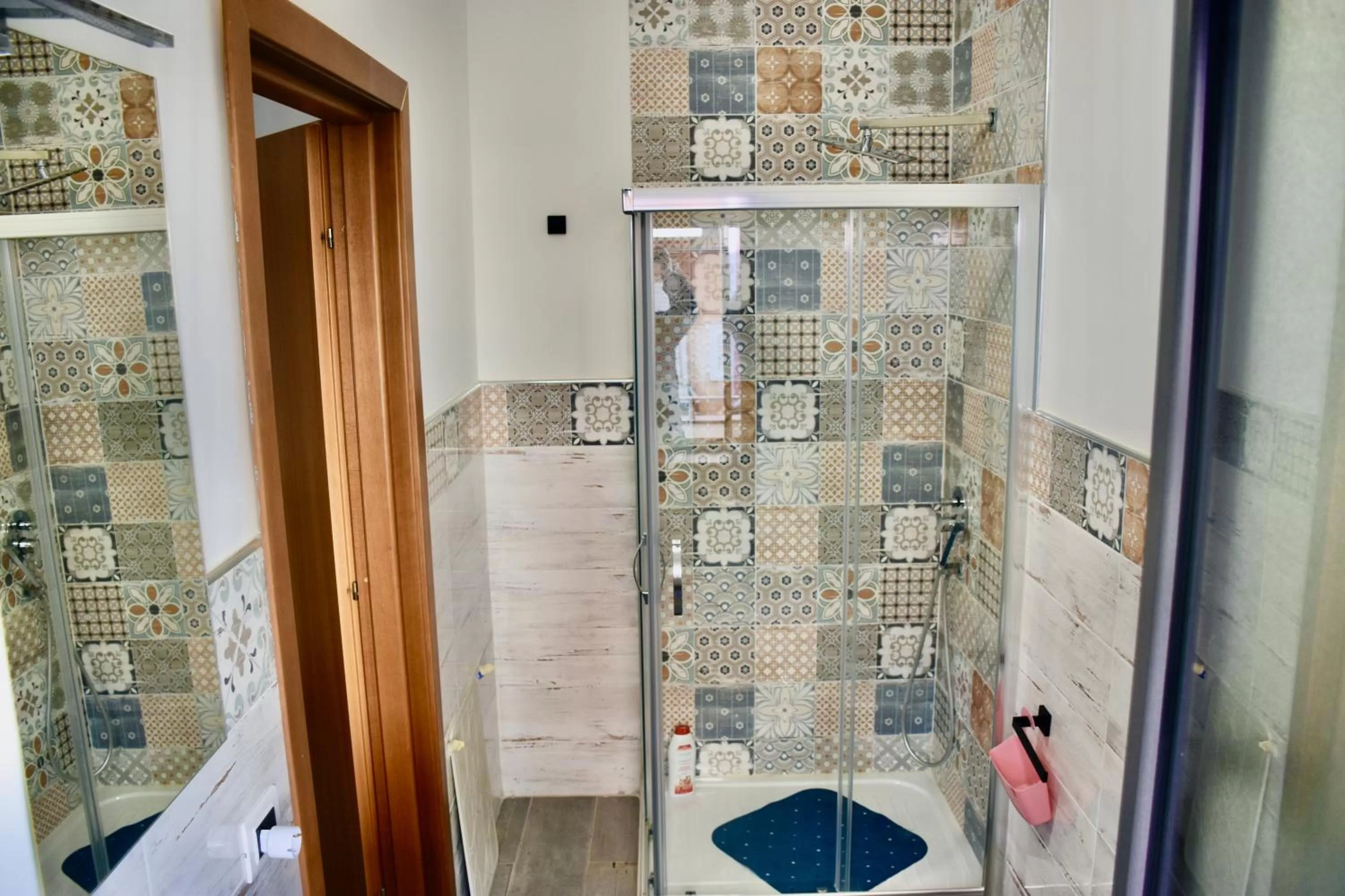 Shower in B&B Aurora