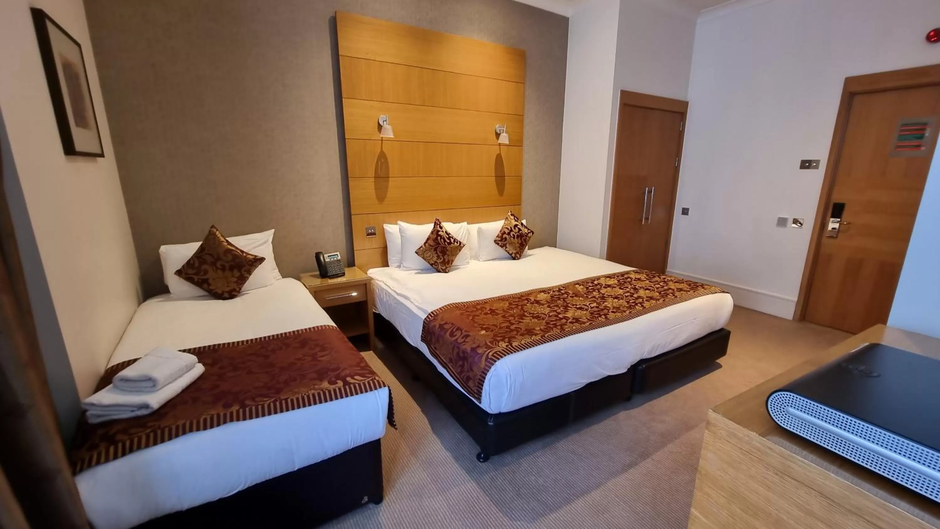 Bedroom, Bed in The Park City Grand Plaza Kensington Hotel